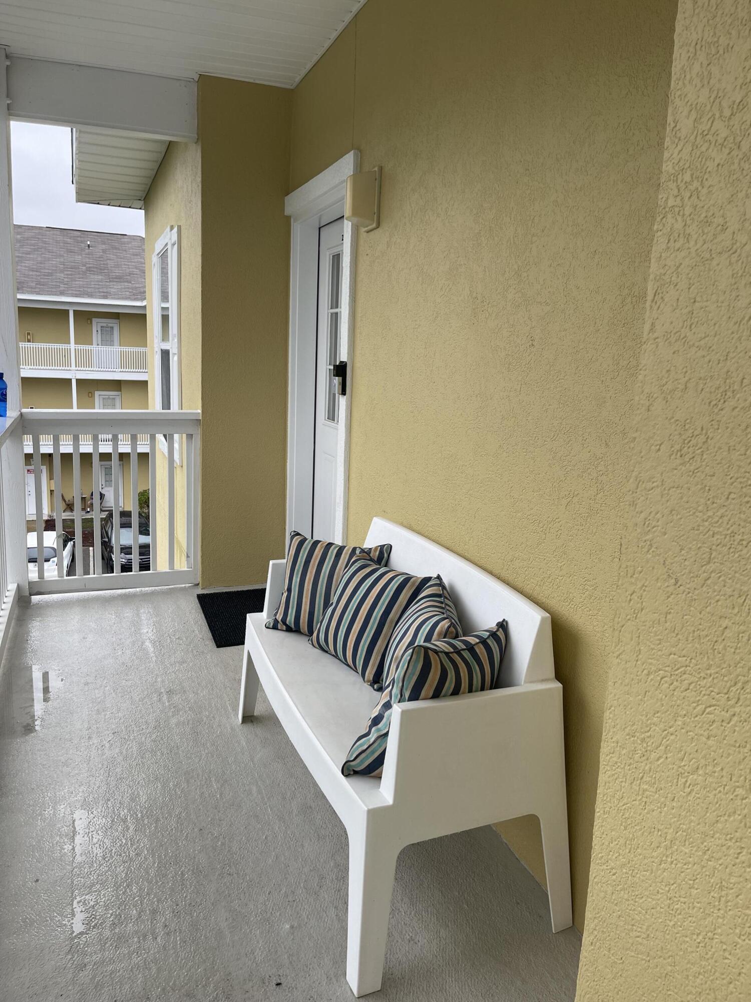 HERONS WATCH CONDO PH 2 - Residential