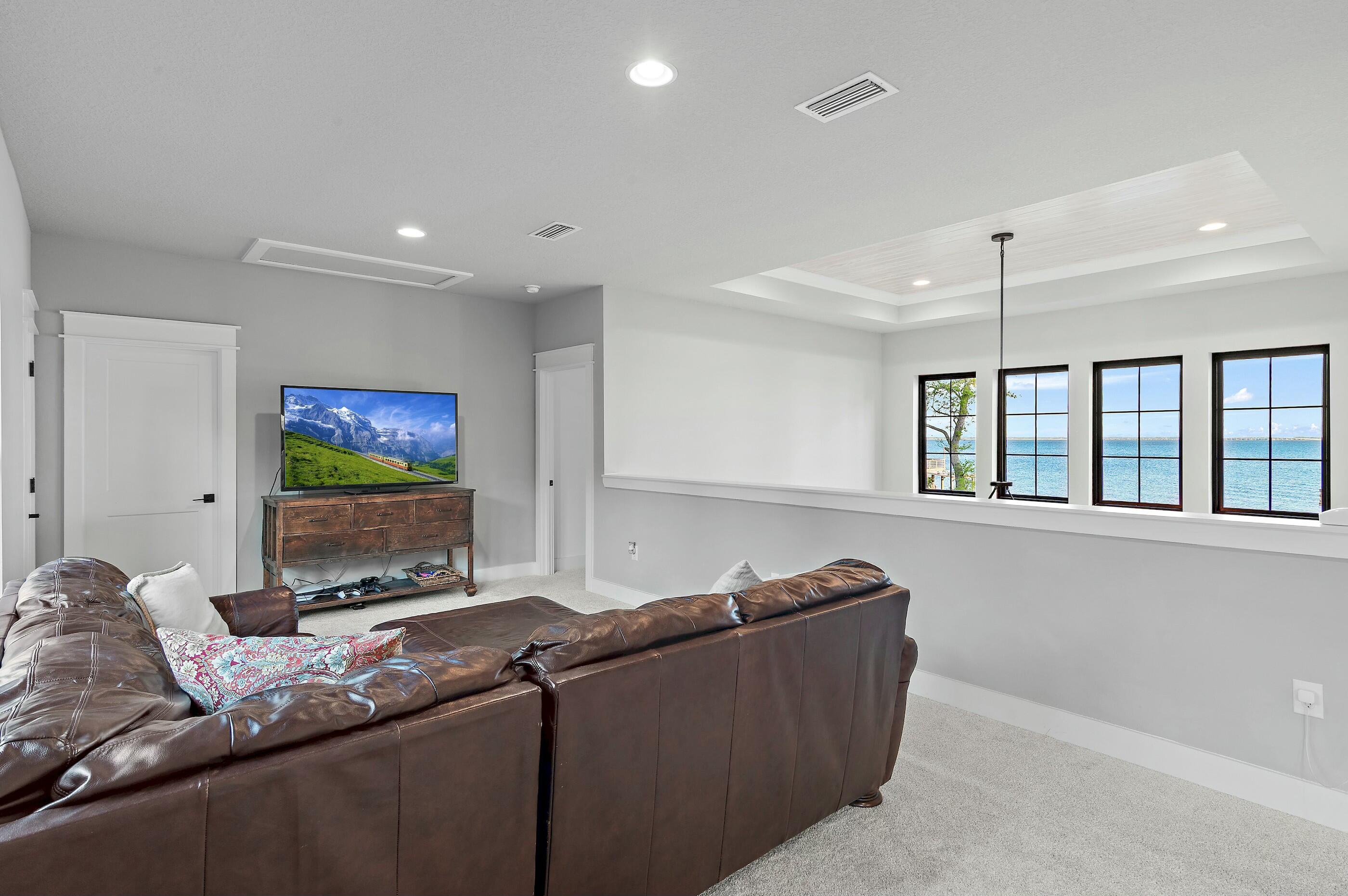 BAYVIEW - Residential