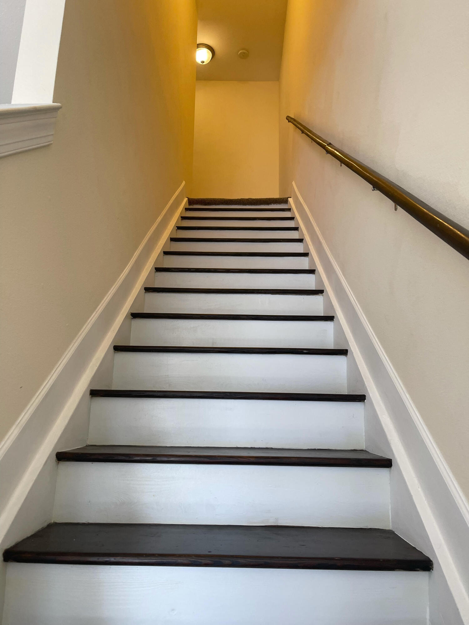 EAGLE BAY - Residential Lease