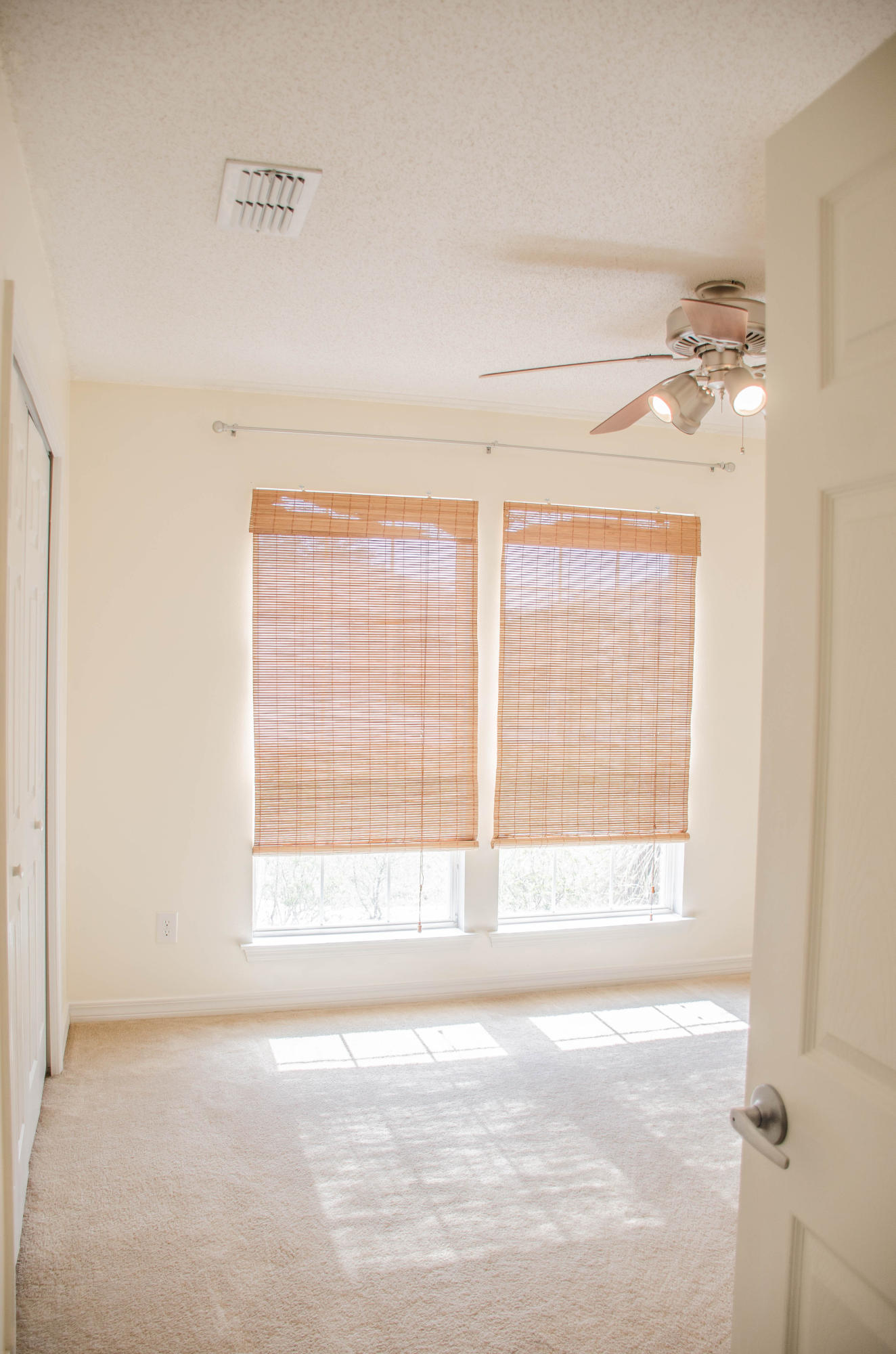 HIDDEN SHORES - Residential