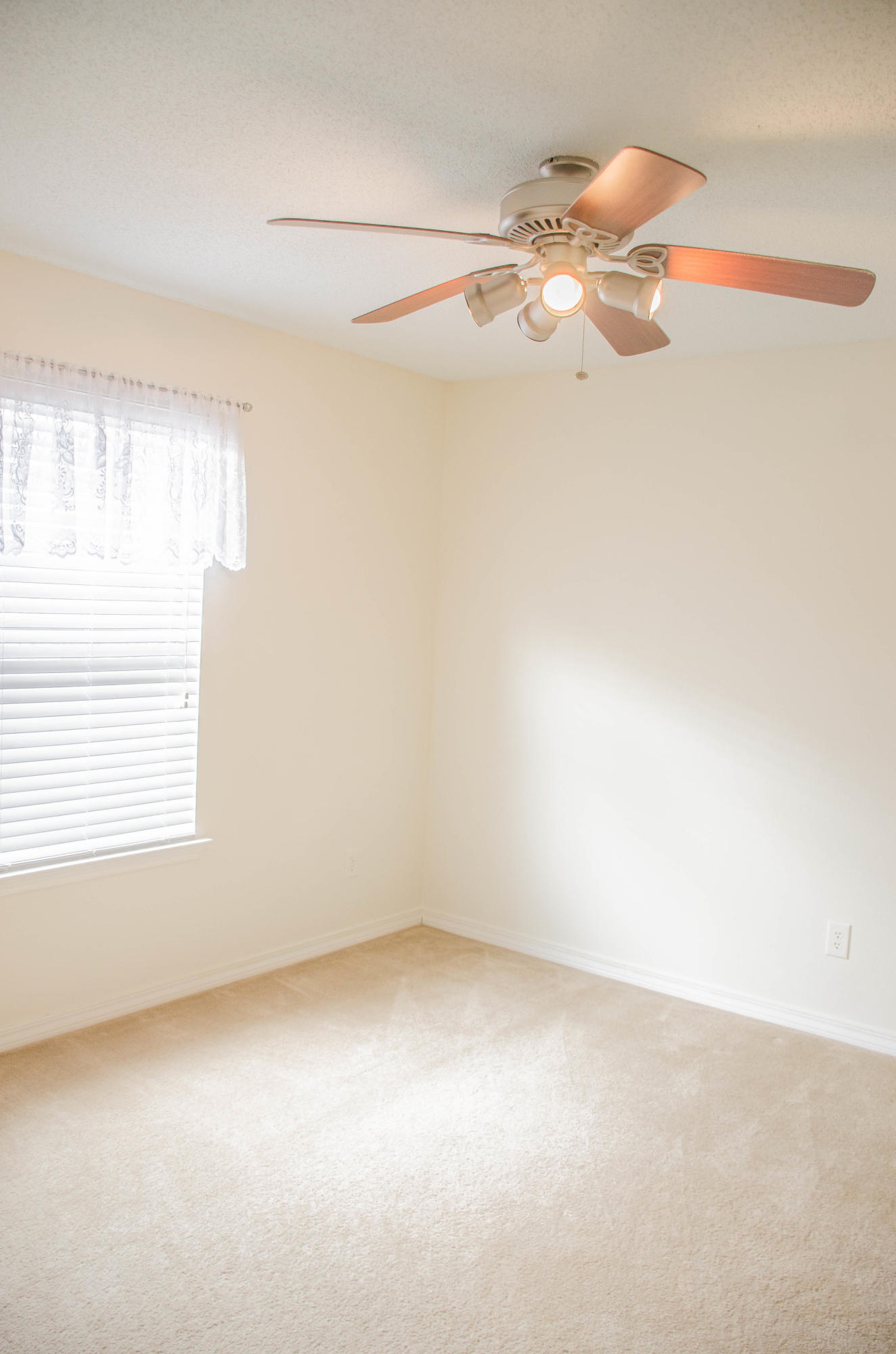 HIDDEN SHORES - Residential