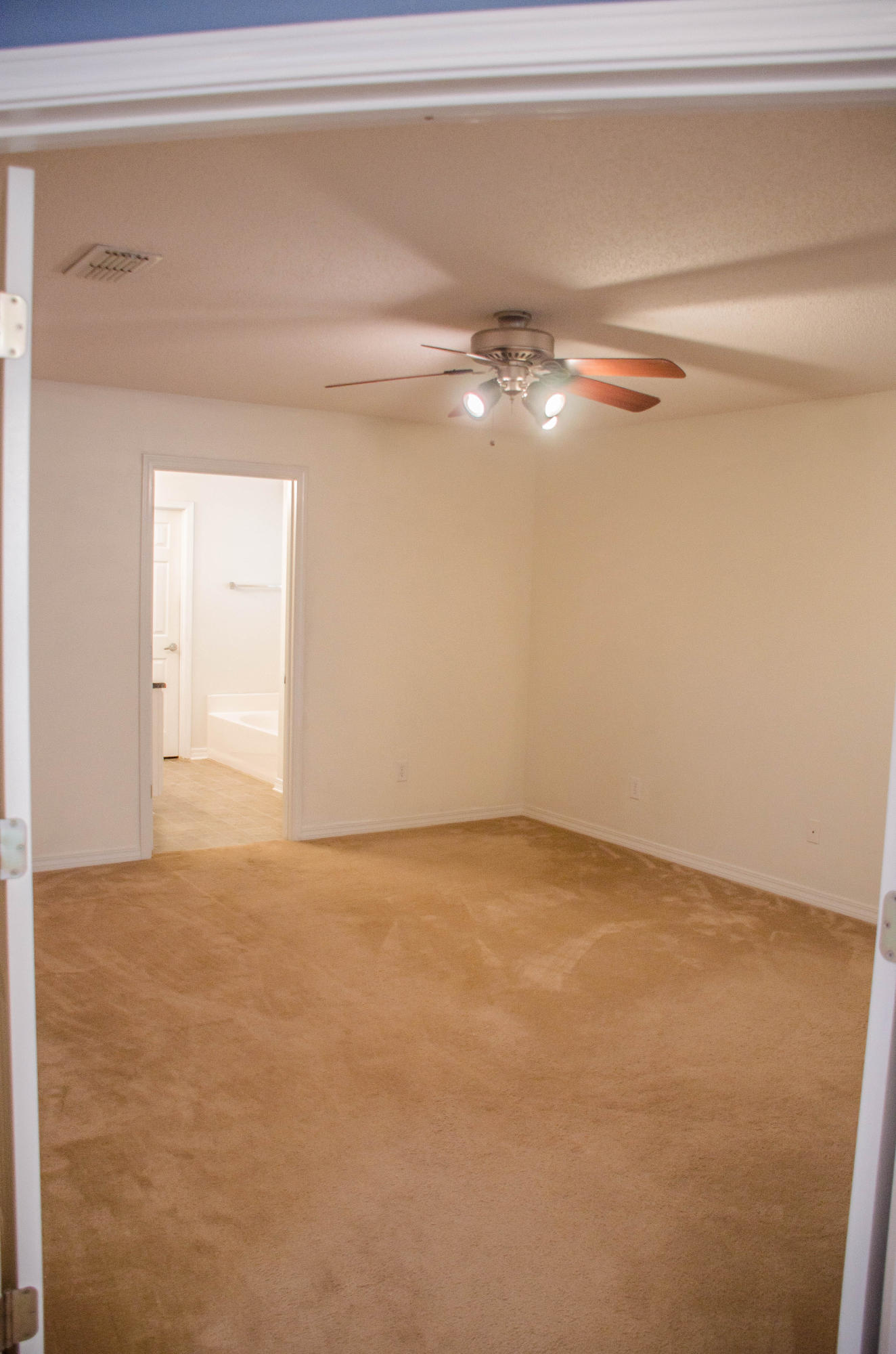 HIDDEN SHORES - Residential