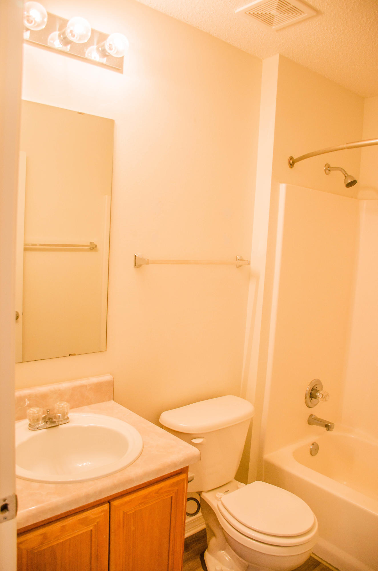 HIDDEN SHORES - Residential