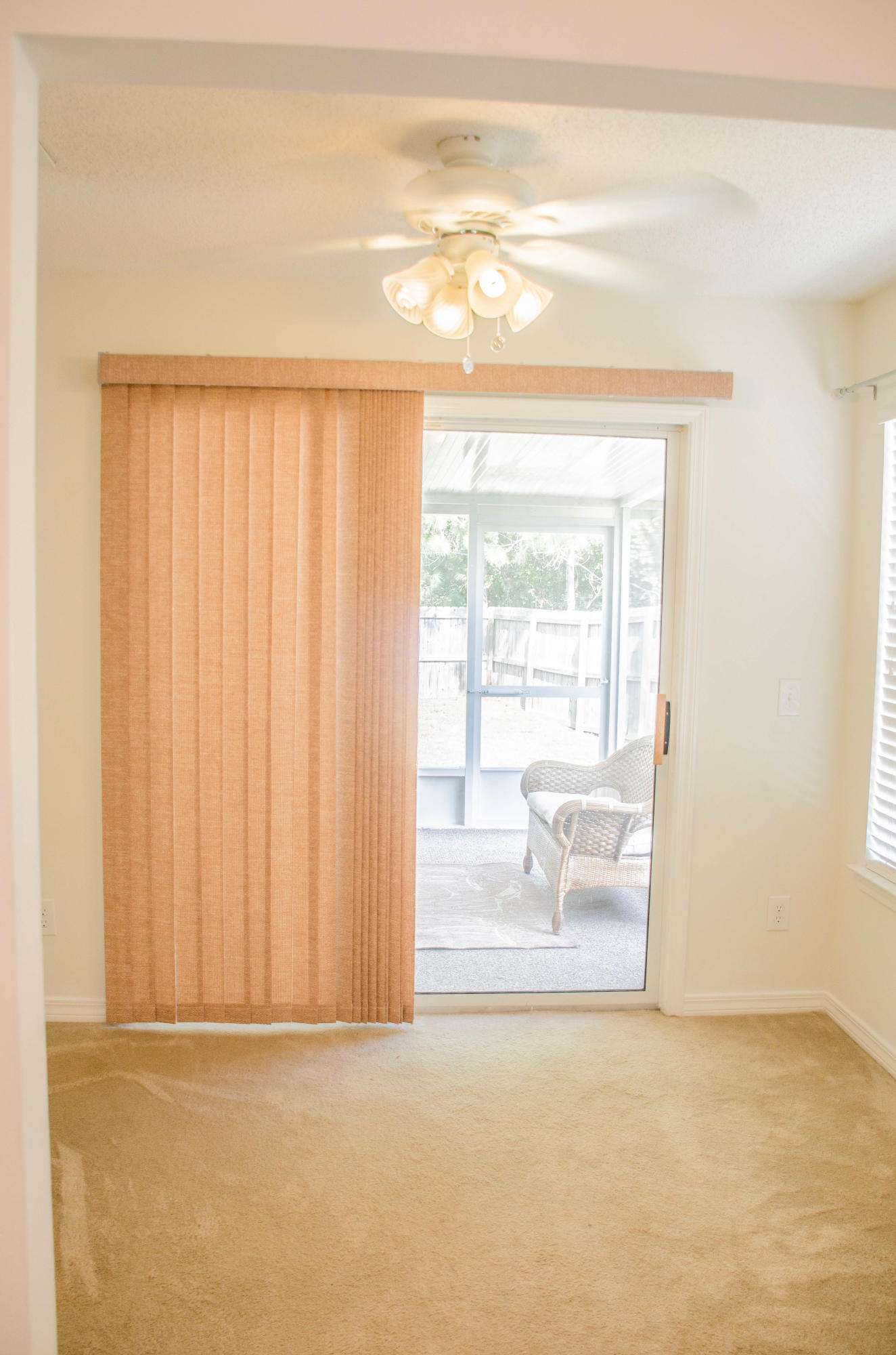 HIDDEN SHORES - Residential