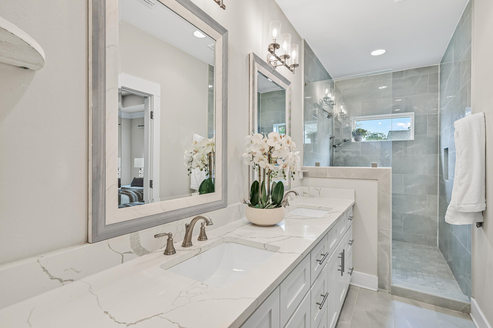 LAGRANGE LANDING - Residential