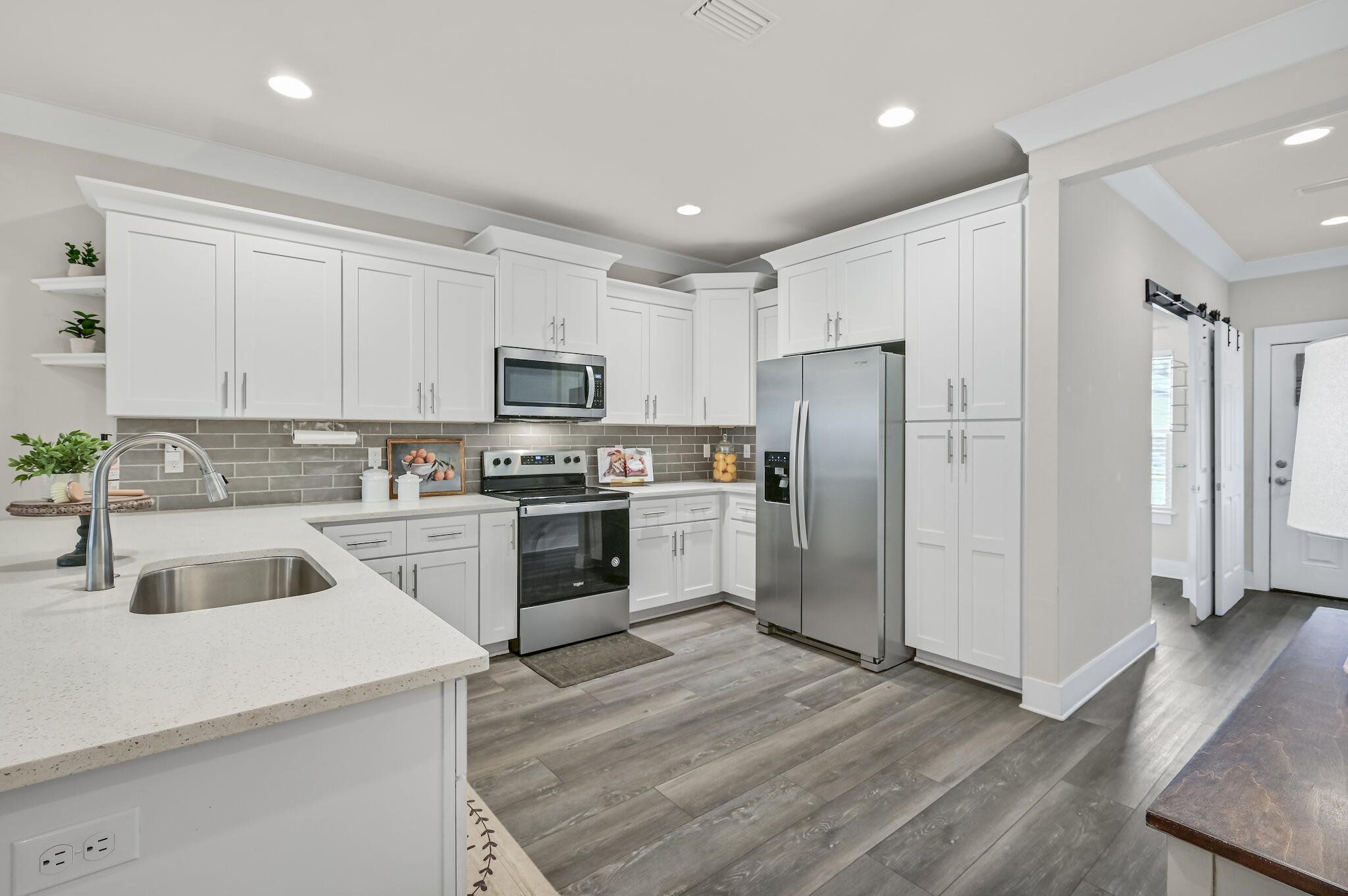 LAGRANGE LANDING - Residential