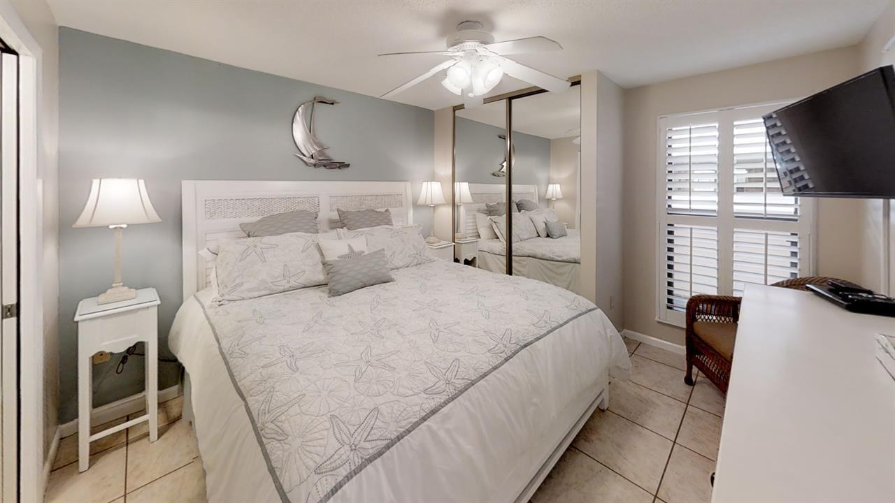 Jetty East Condominium - Residential