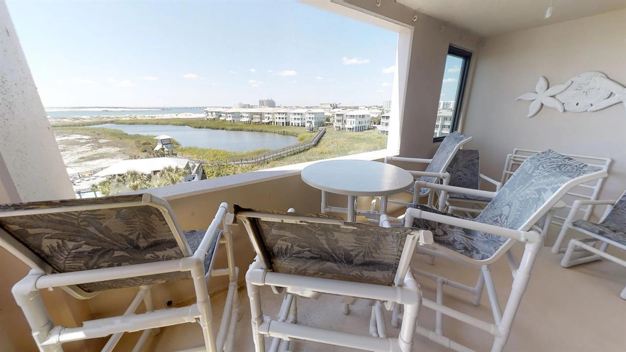 Jetty East Condominium - Residential