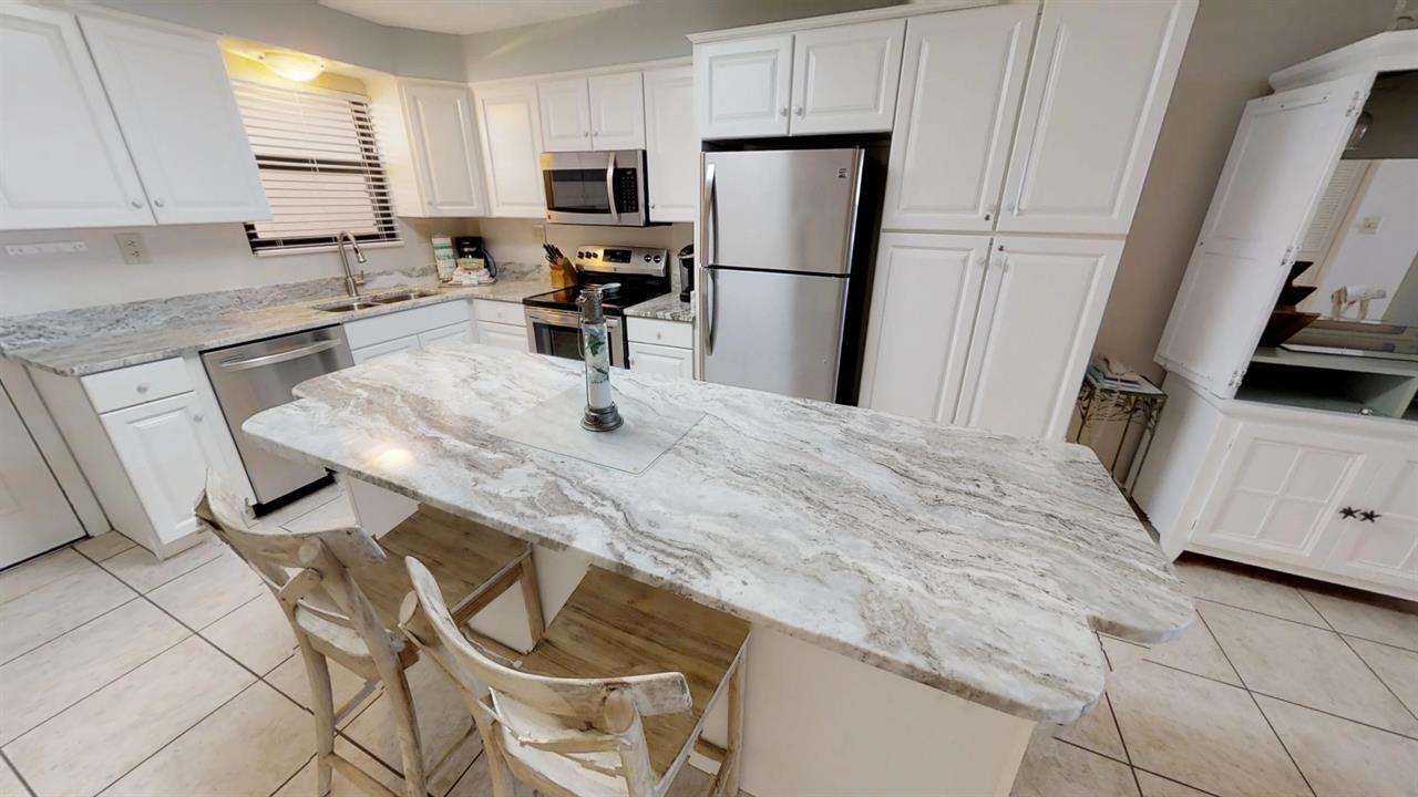 Jetty East Condominium - Residential