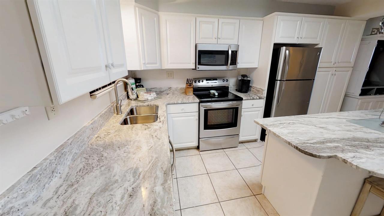 Jetty East Condominium - Residential