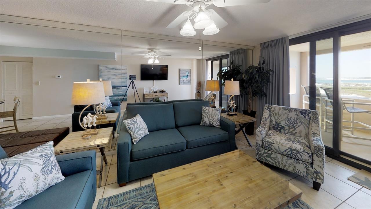 Jetty East Condominium - Residential