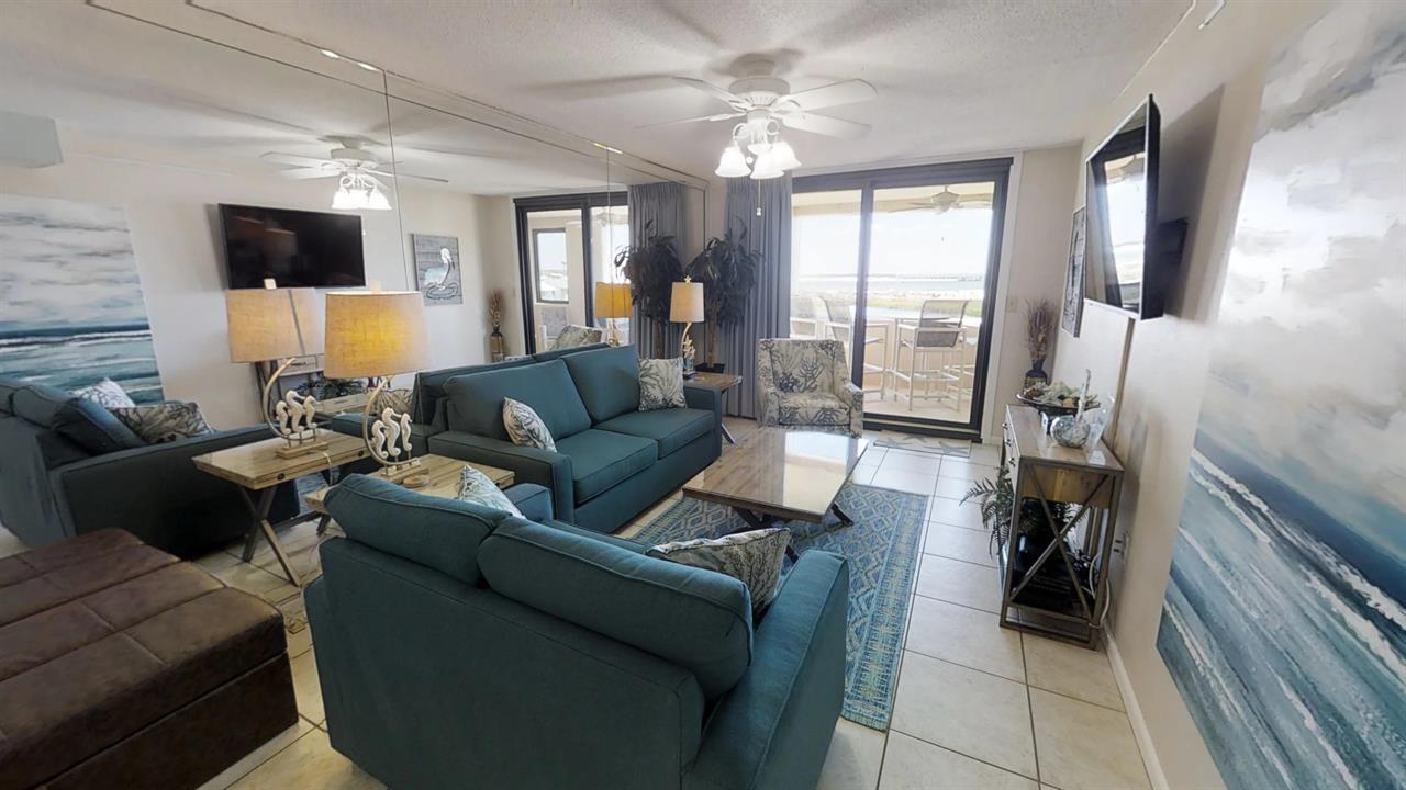 Jetty East Condominium - Residential