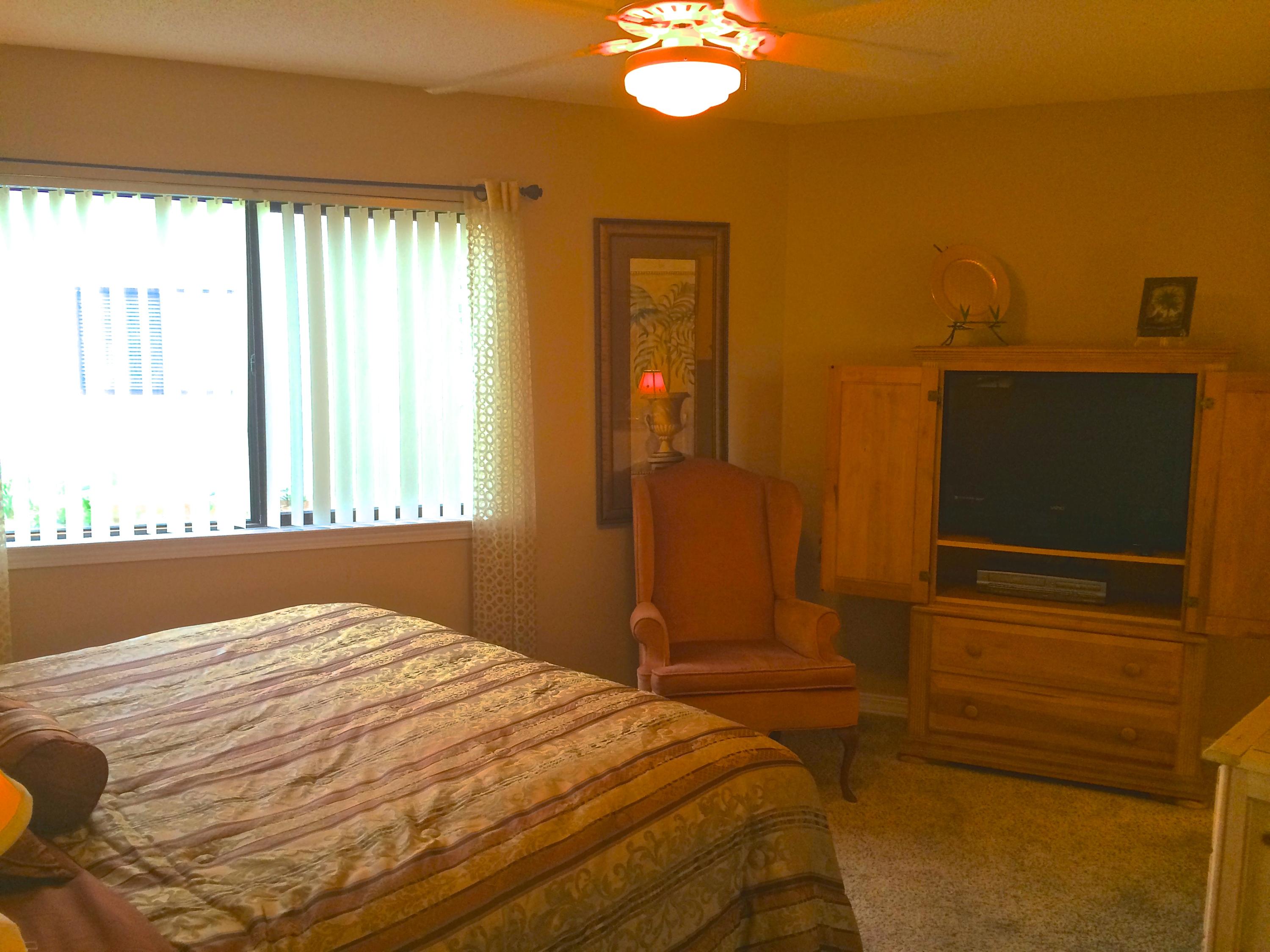 CRYSTAL VILLAGE 2 CONDO PH 4 - Residential