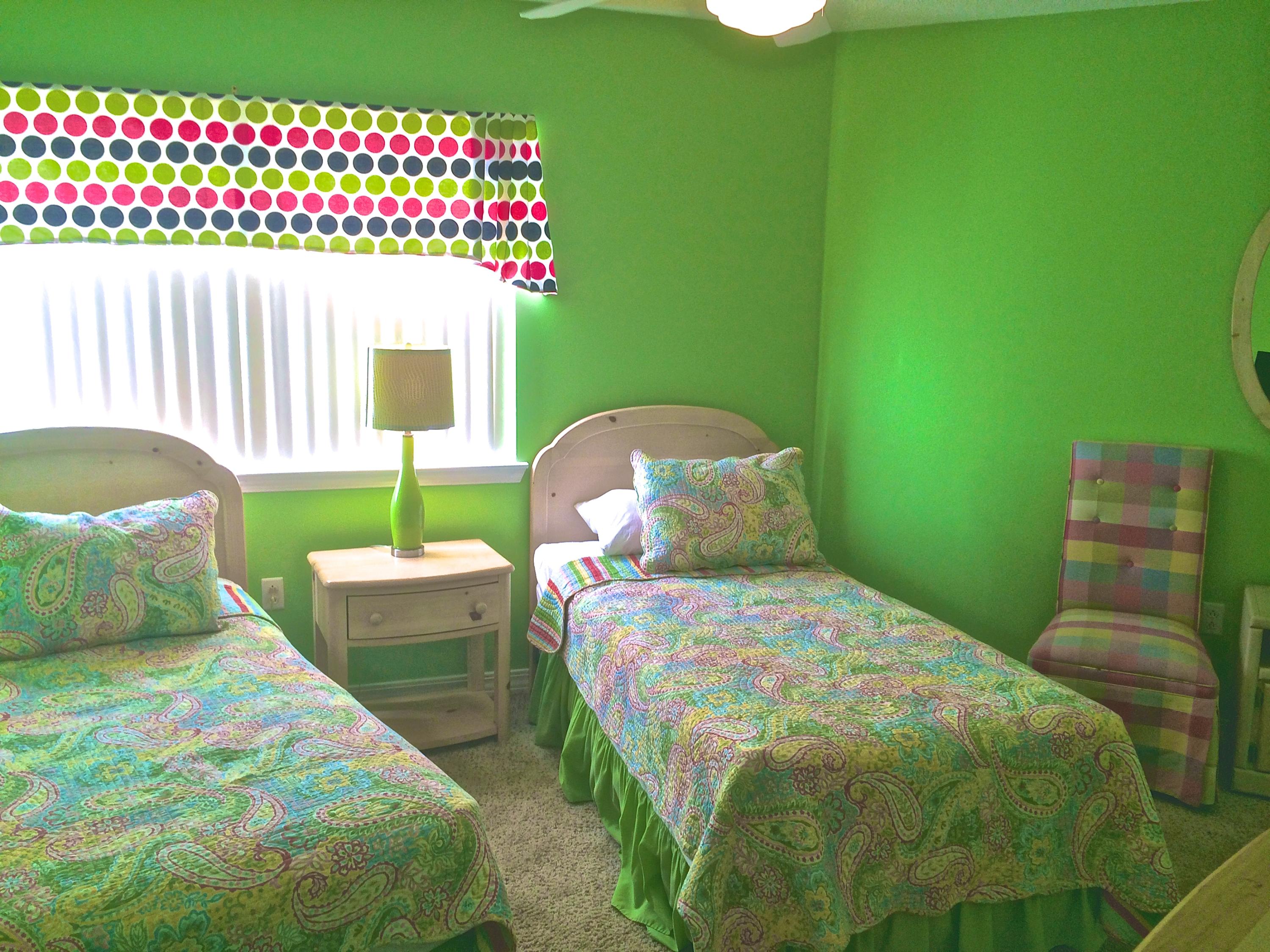 CRYSTAL VILLAGE 2 CONDO PH 4 - Residential