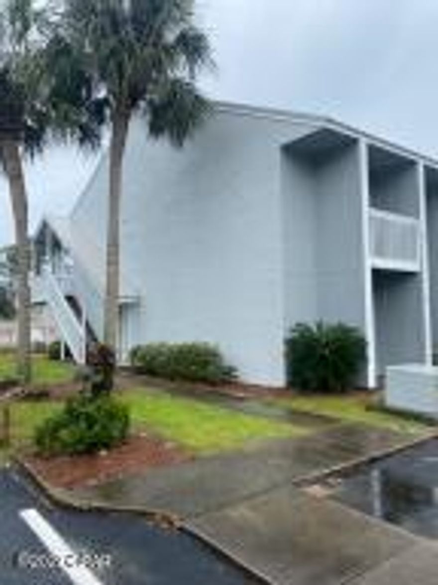 Great 1/1 condo off North Lagoon