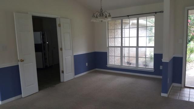 ROBLEDAL ESTATES - Residential