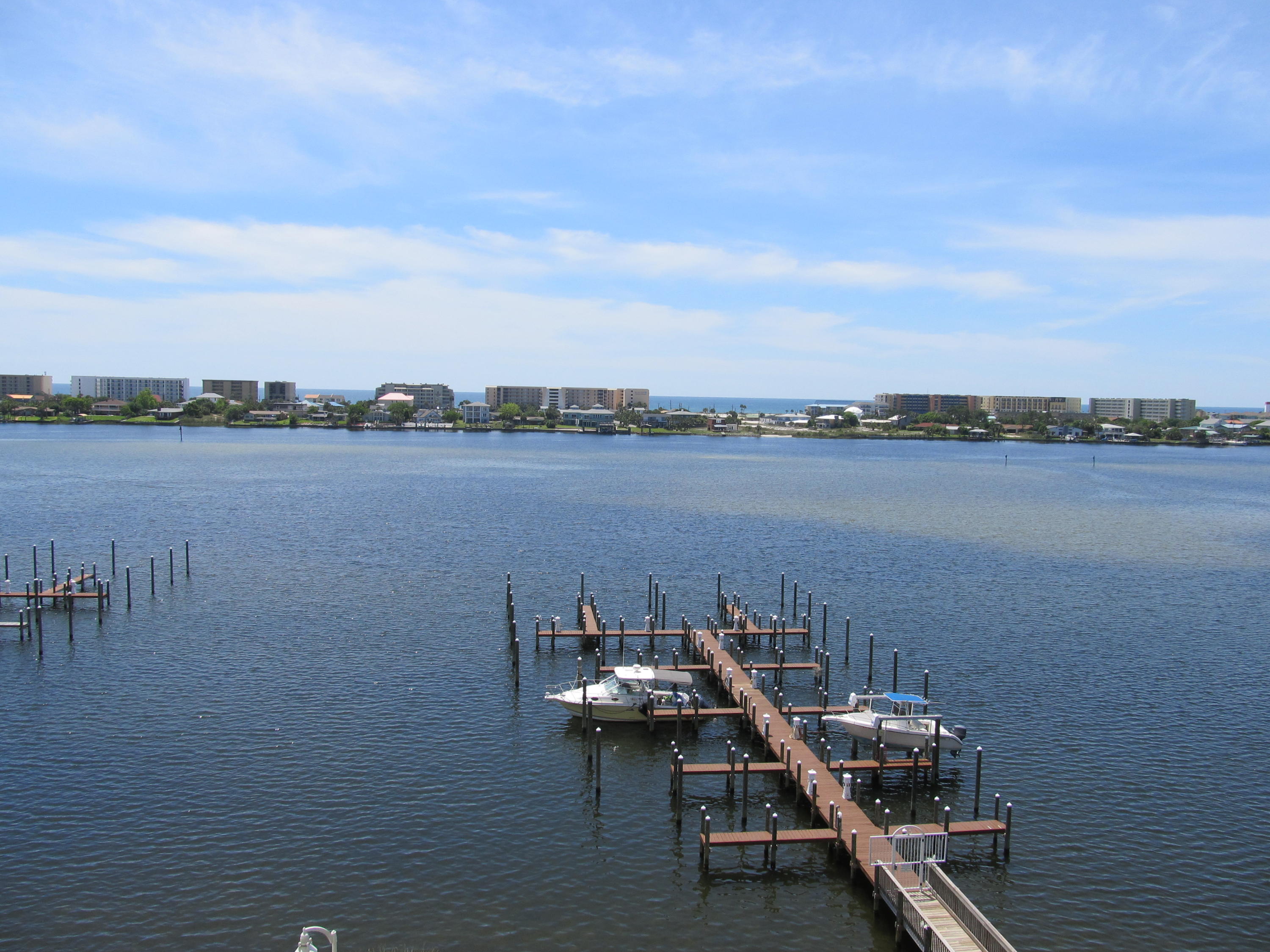 PRESIDIO YACHT CLUB - Residential
