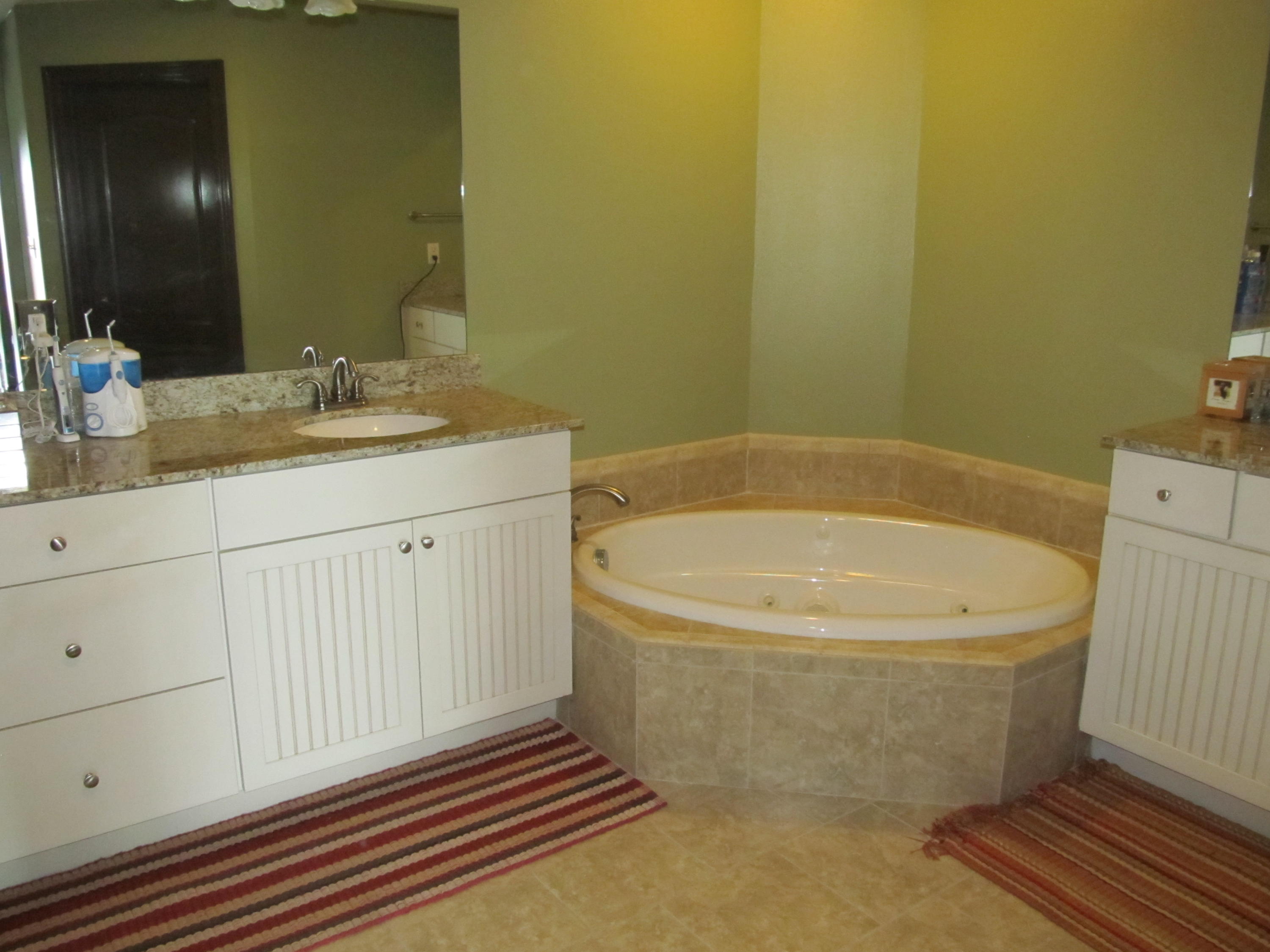 PRESIDIO YACHT CLUB - Residential