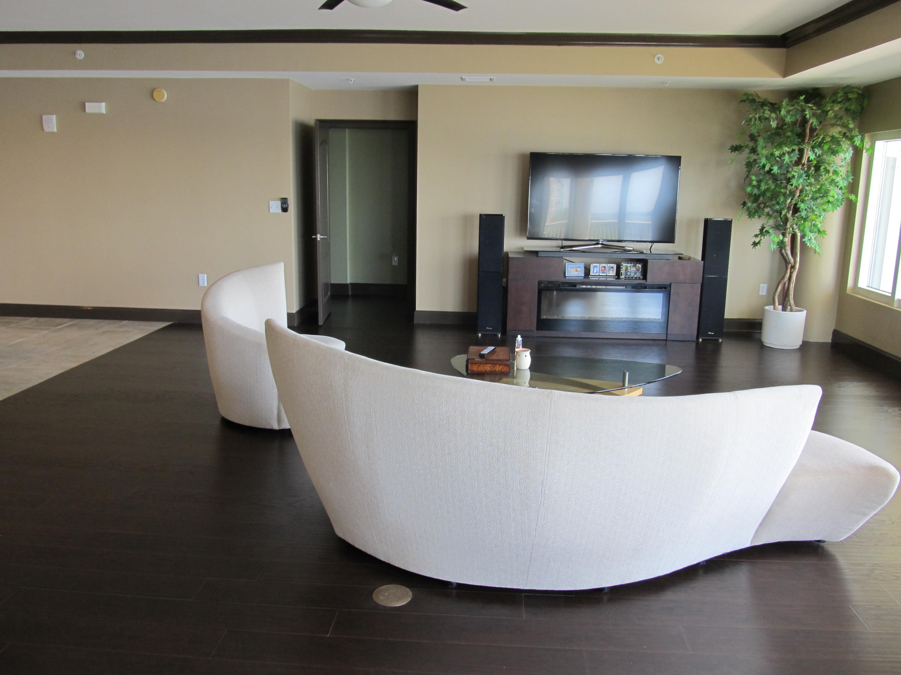 PRESIDIO YACHT CLUB - Residential