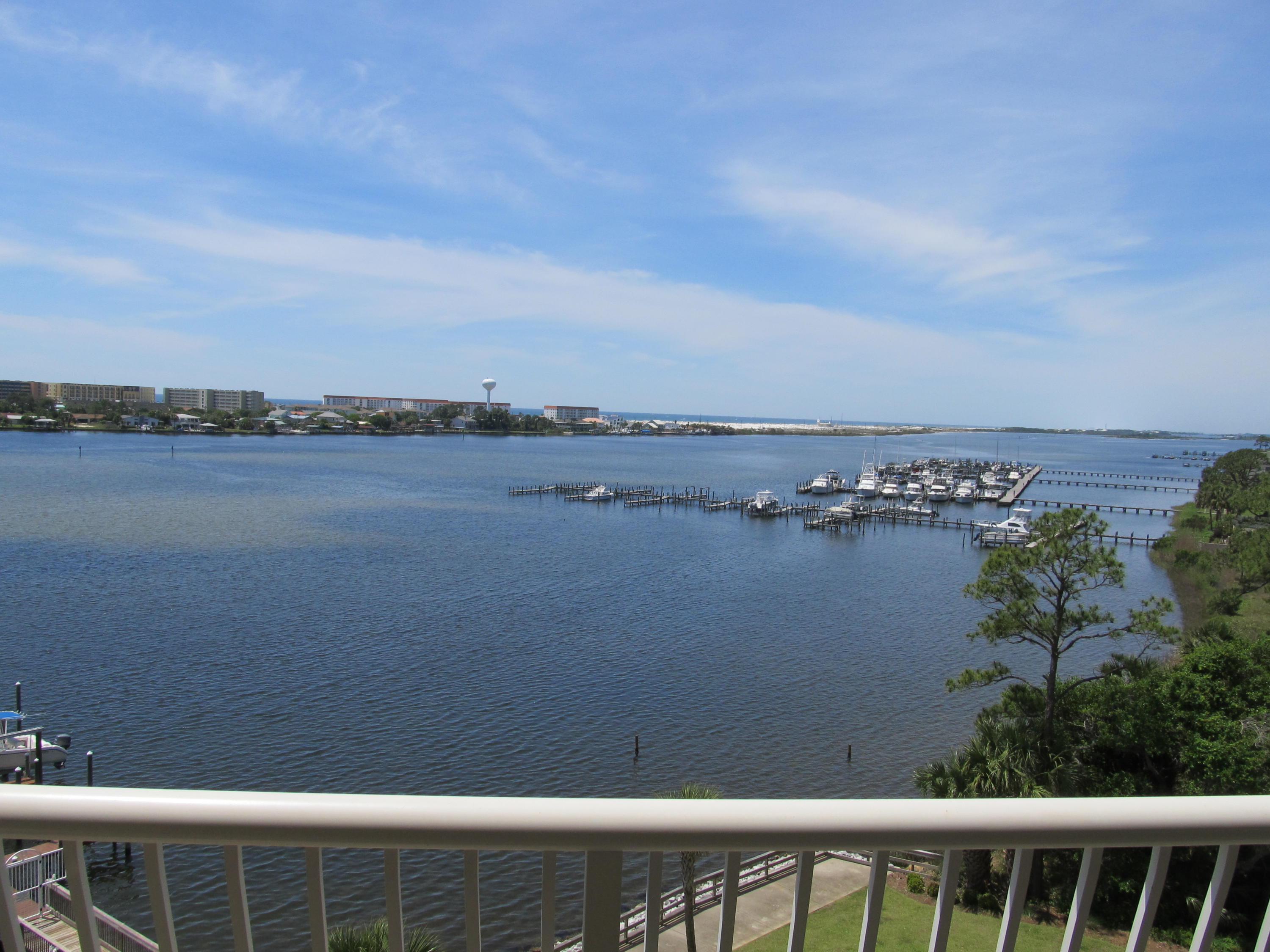 PRESIDIO YACHT CLUB - Residential
