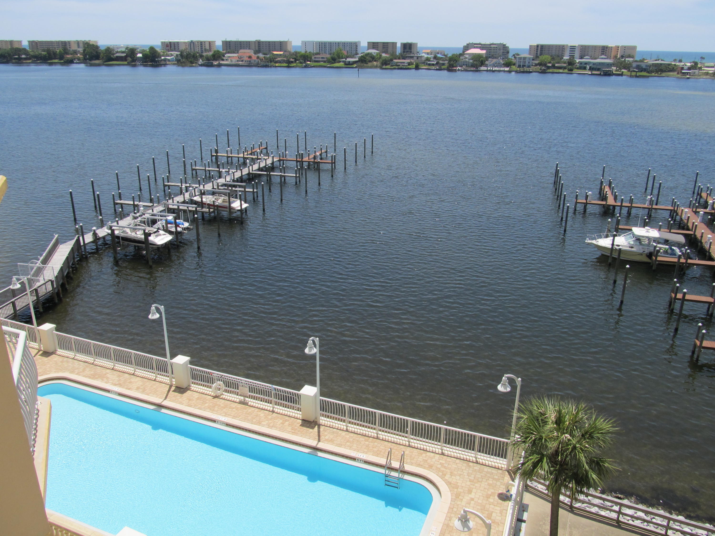 PRESIDIO YACHT CLUB - Residential