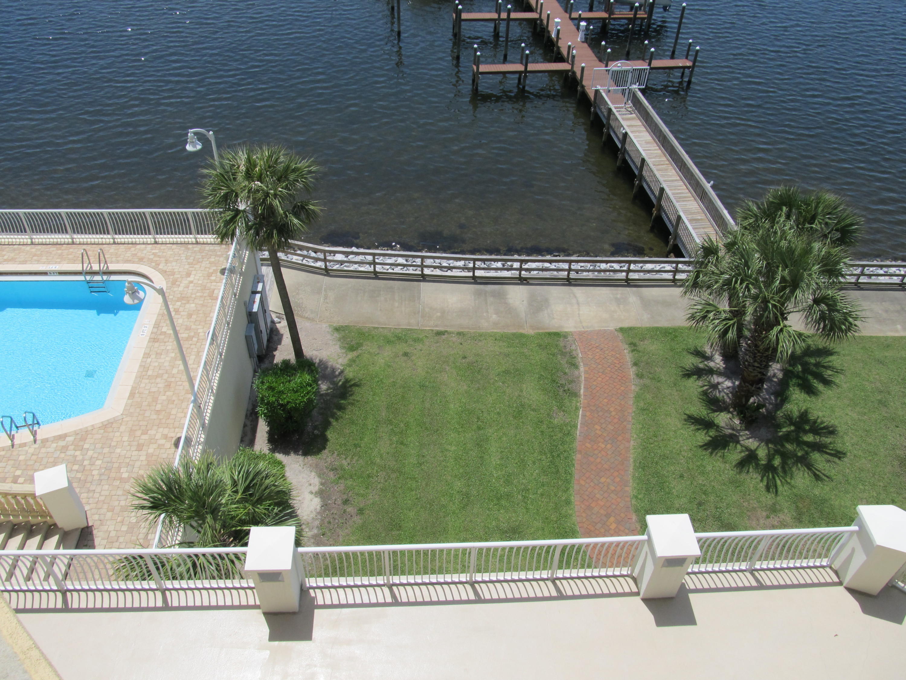 PRESIDIO YACHT CLUB - Residential