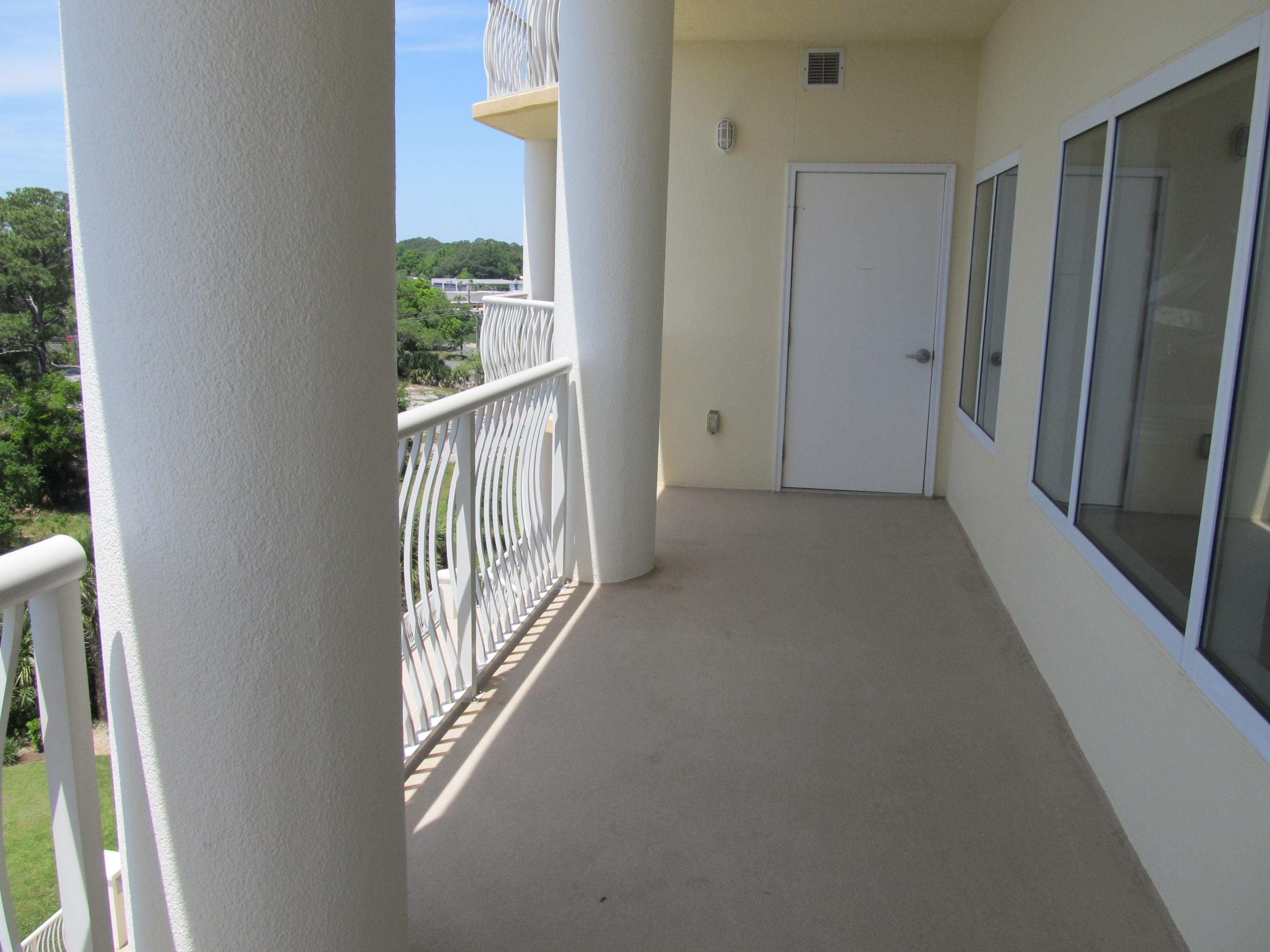 PRESIDIO YACHT CLUB - Residential