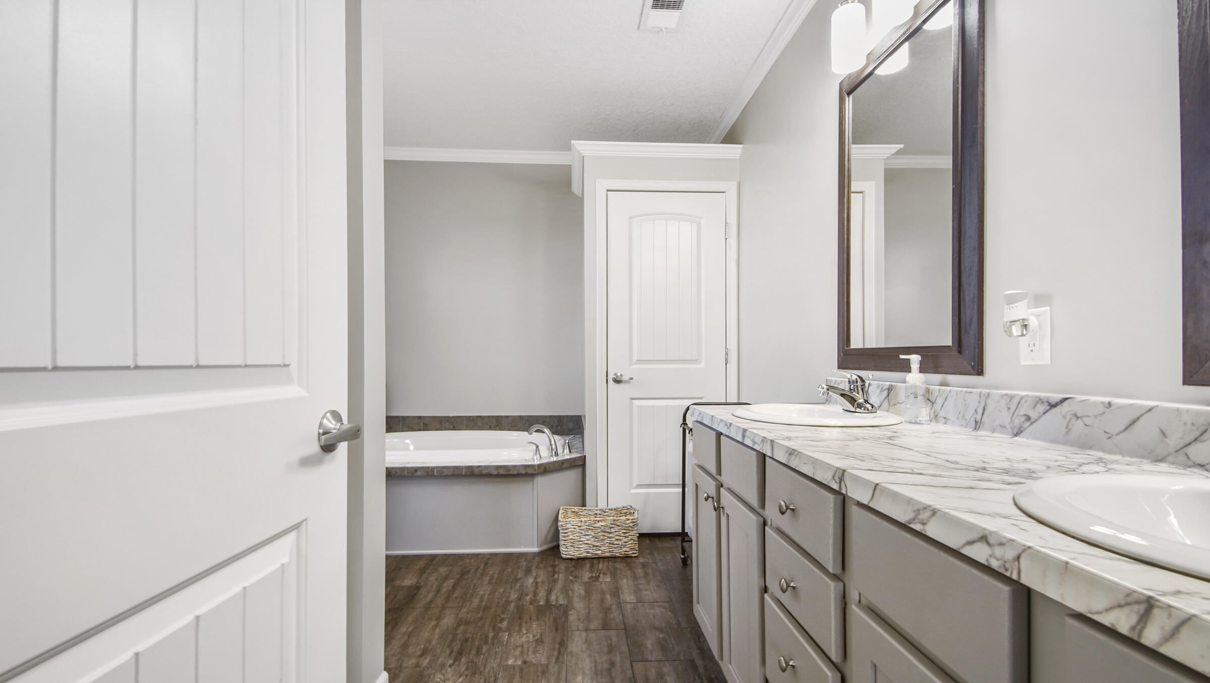 Saw Mill Court - Residential