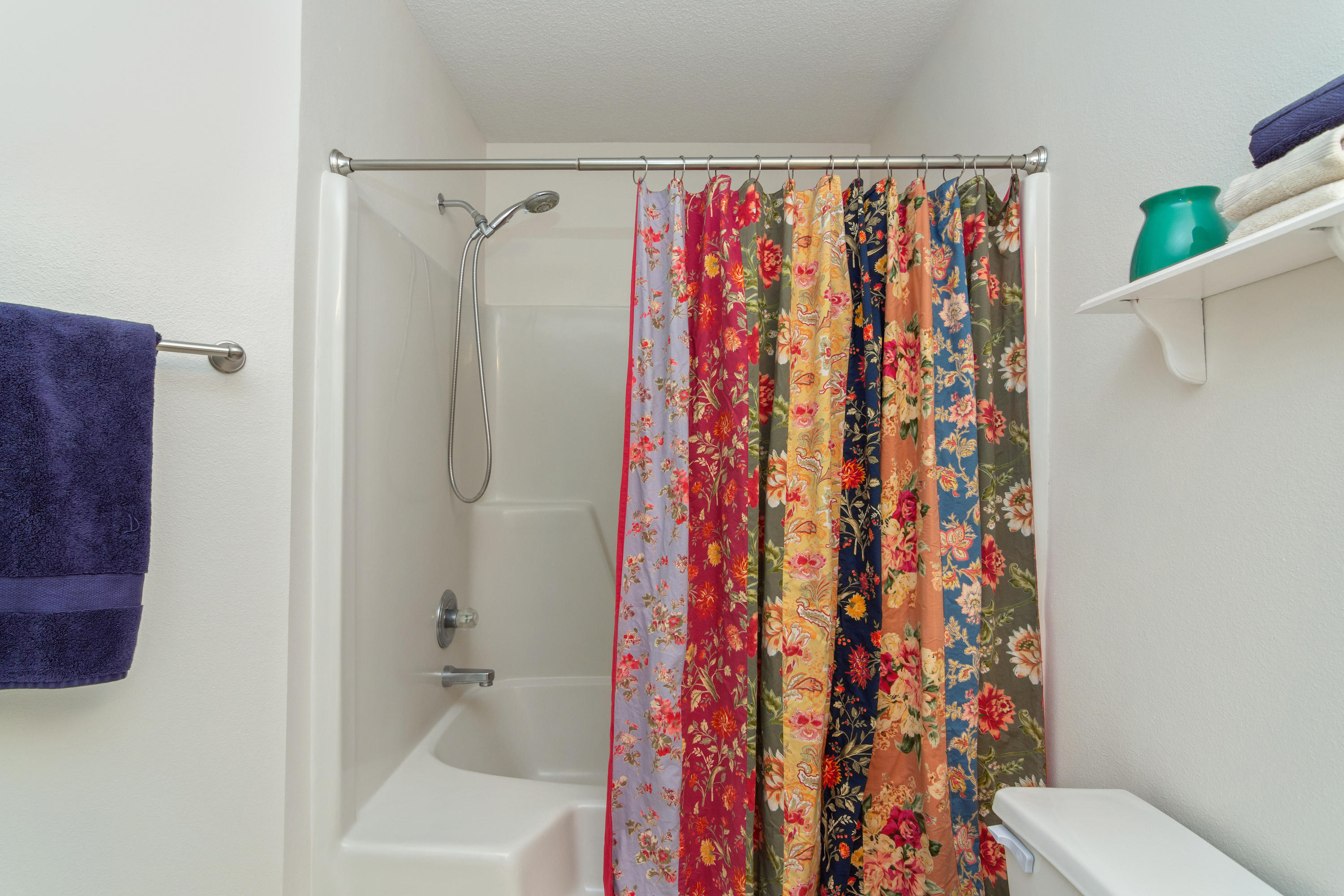 EMERALD VILLAGE S/D - Residential