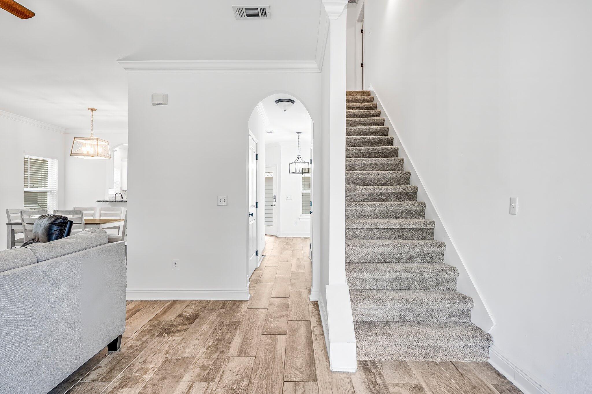 MAGNOLIA BAY - Residential