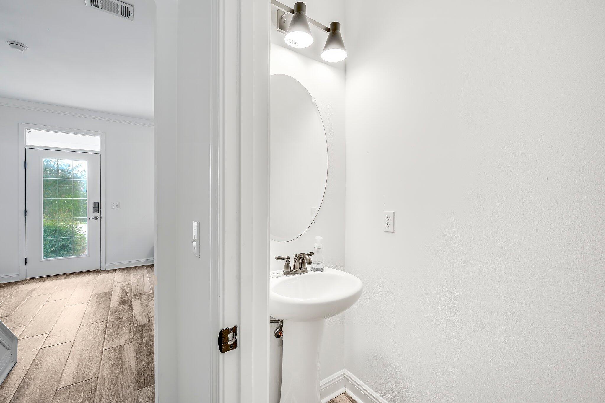 MAGNOLIA BAY - Residential