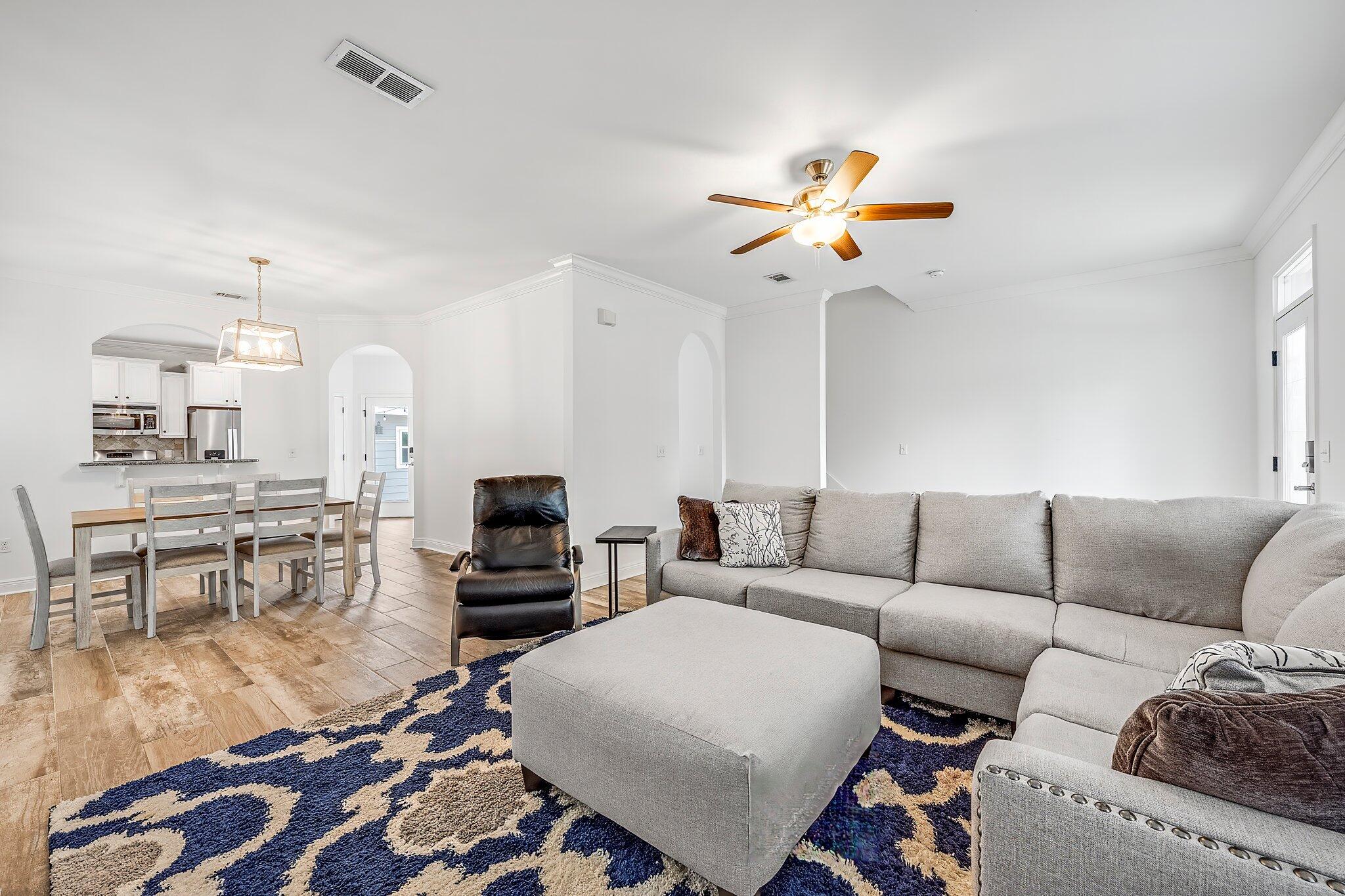 MAGNOLIA BAY - Residential