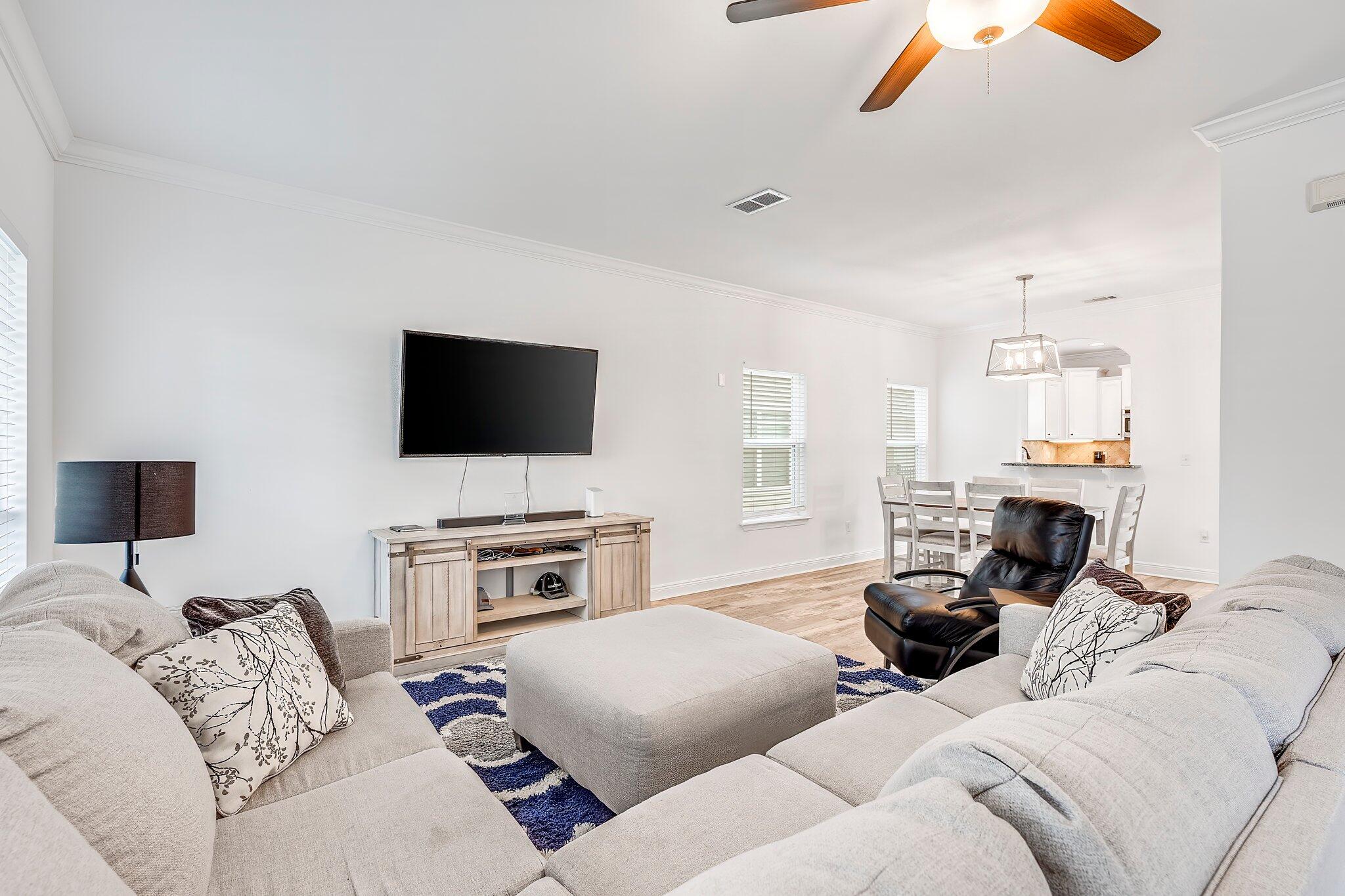 MAGNOLIA BAY - Residential