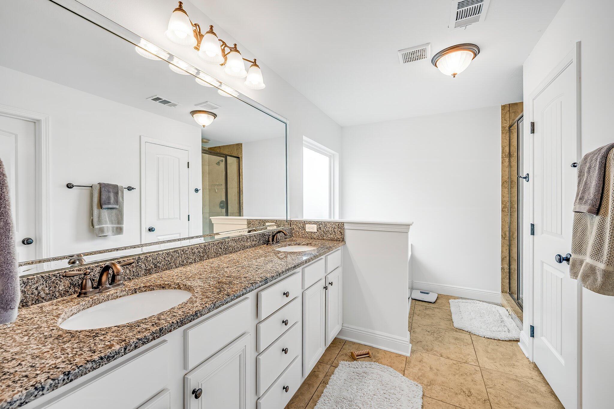 MAGNOLIA BAY - Residential