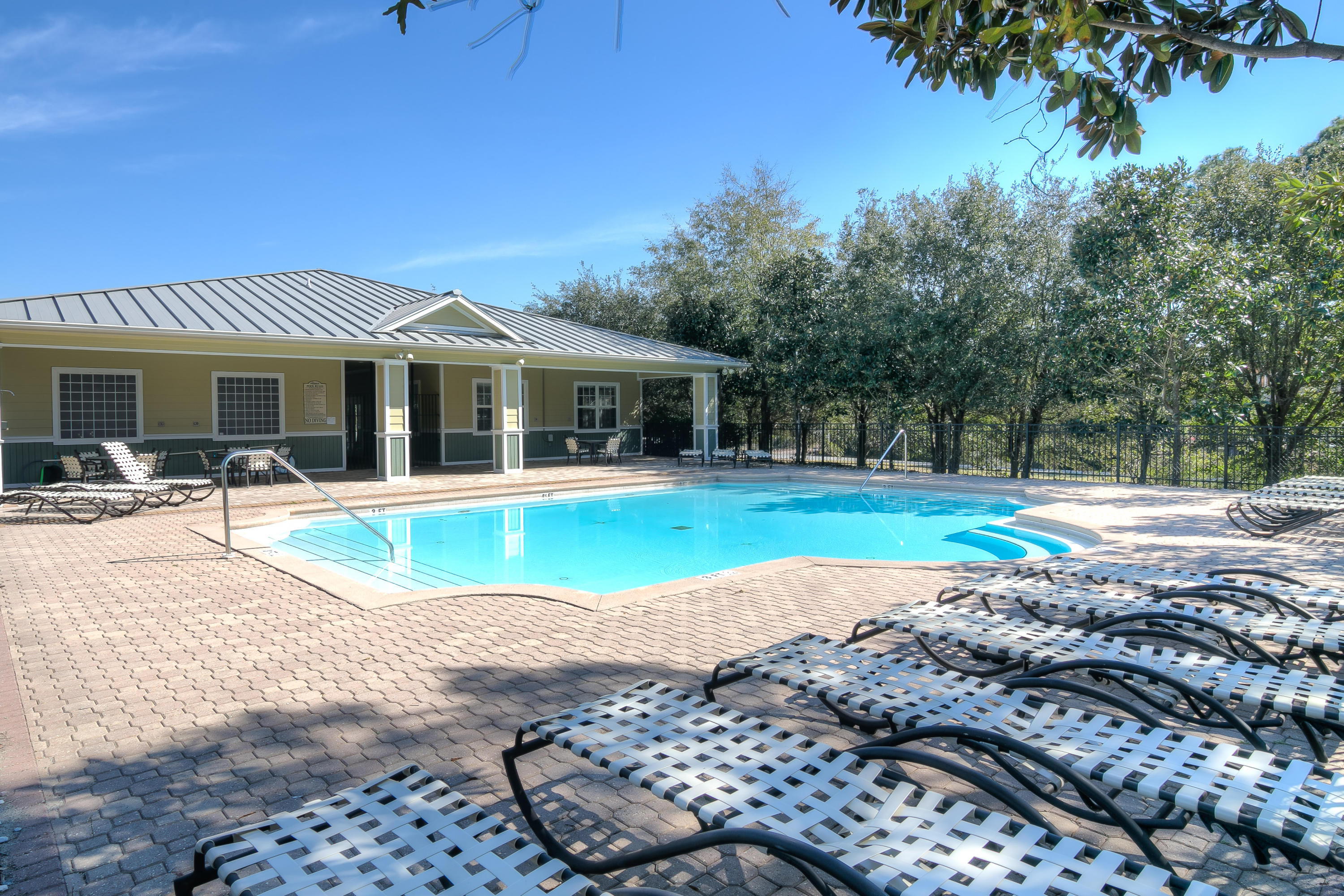 PRESERVE PLACE - Residential