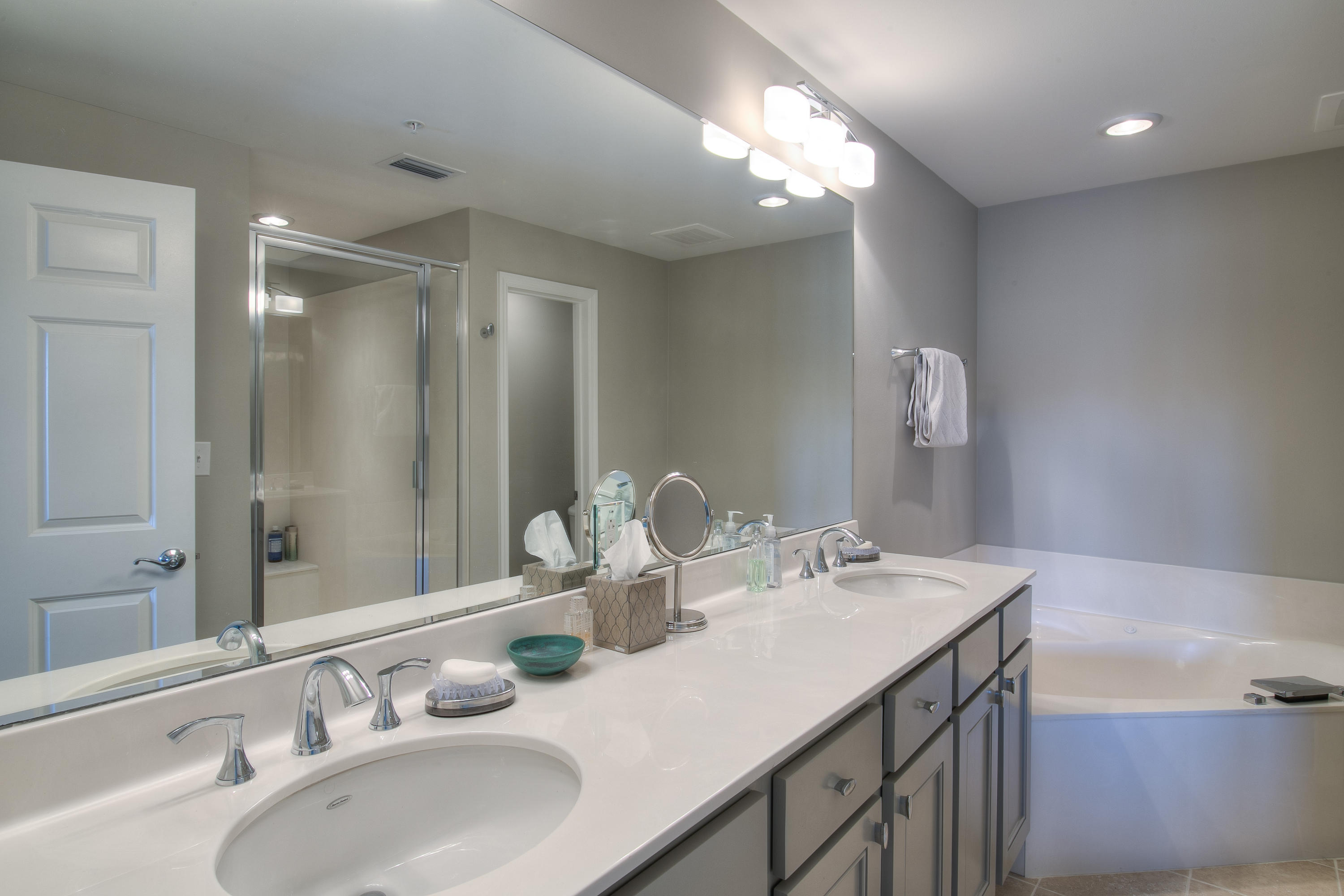 PRESERVE PLACE - Residential