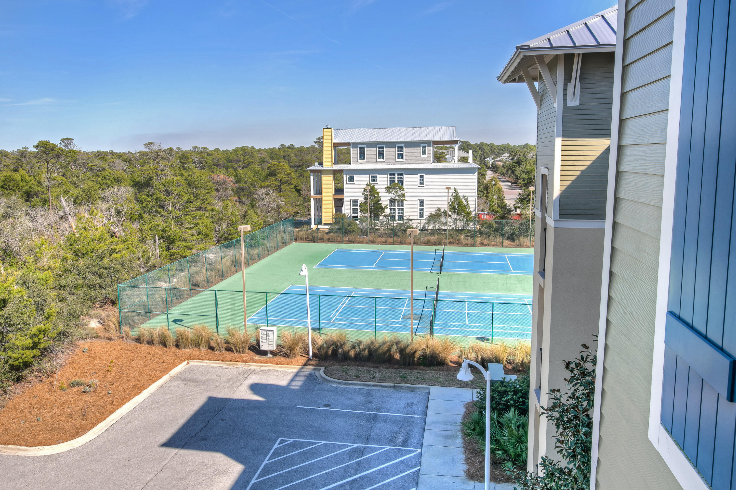 PRESERVE PLACE - Residential