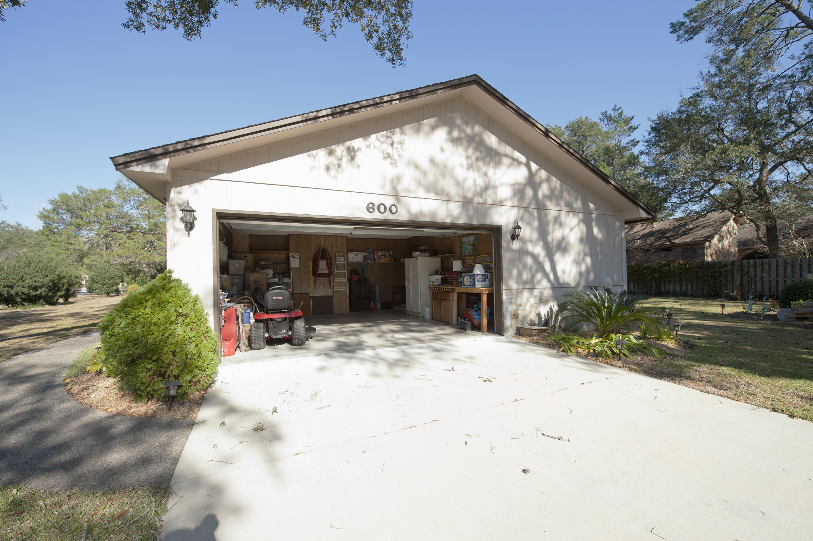 WOODLANDS PH II LOT 62 BLK A - Residential