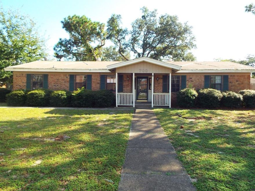 Great opportunity to own this lovely home in Fort Walton beach. Home features 3 bedrooms and 2 baths with screened in back patio and garage. Home needs new flooring throughout, HVAC, and some upgrading but could be well worth the effort. Conveniently located to beaches, shopping, bases and a neighborhood park. Whether you are looking for a home to own, flip, or rent out this is a great option. Come take a look today.