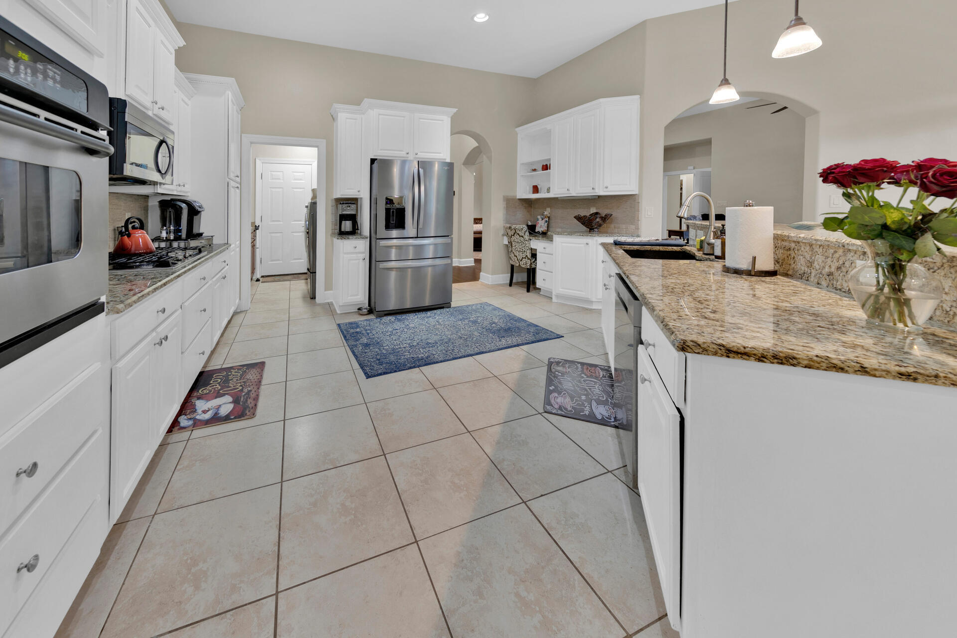 CHARDONNAY ESTATES - Residential