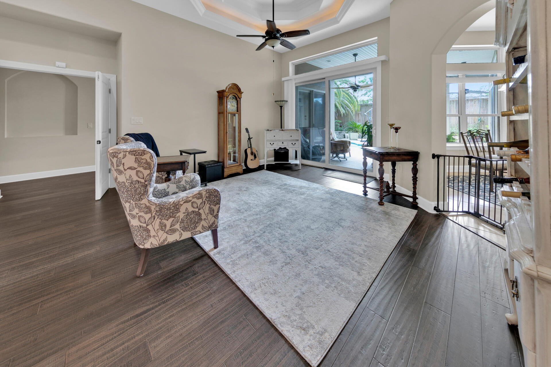 CHARDONNAY ESTATES - Residential