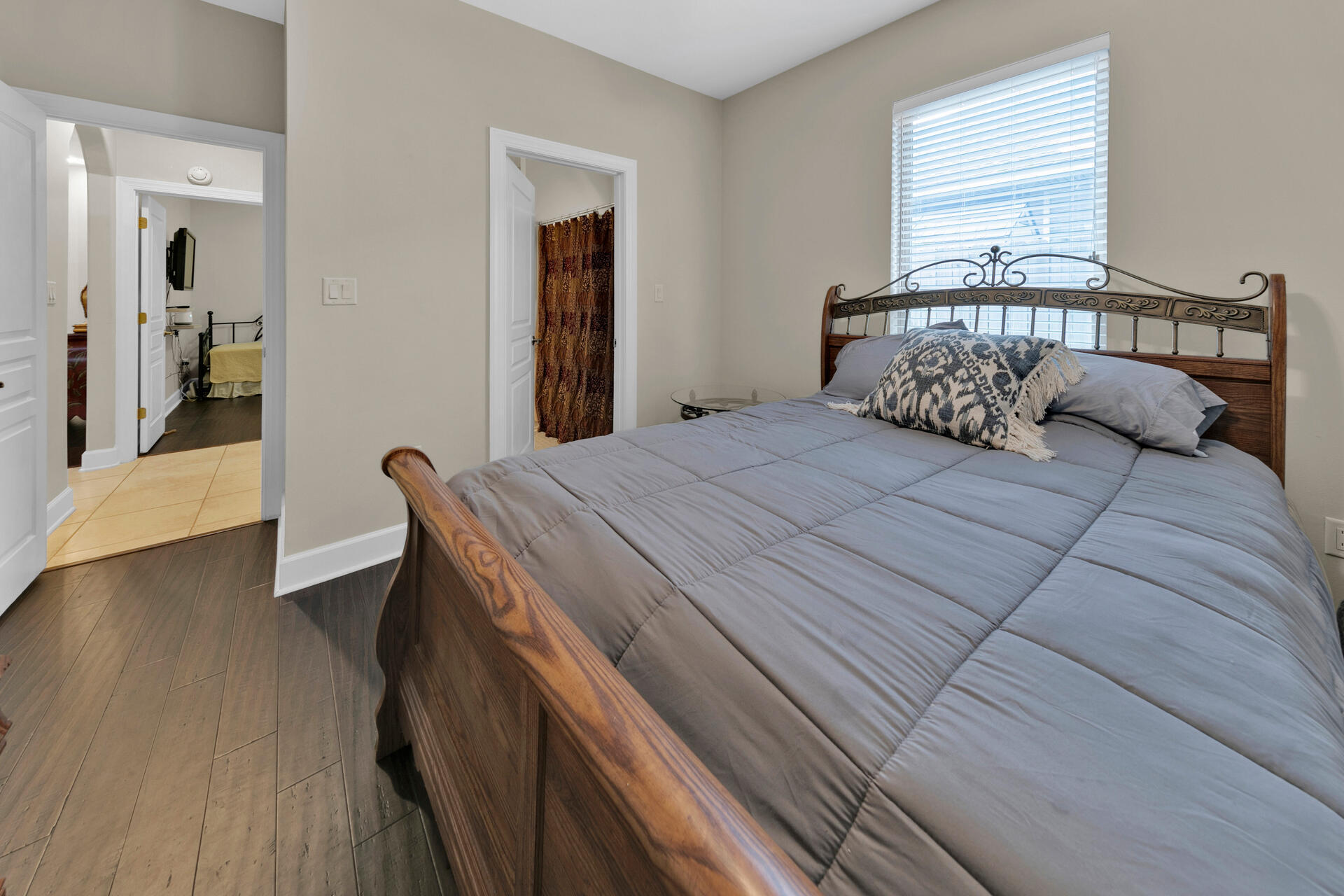 CHARDONNAY ESTATES - Residential