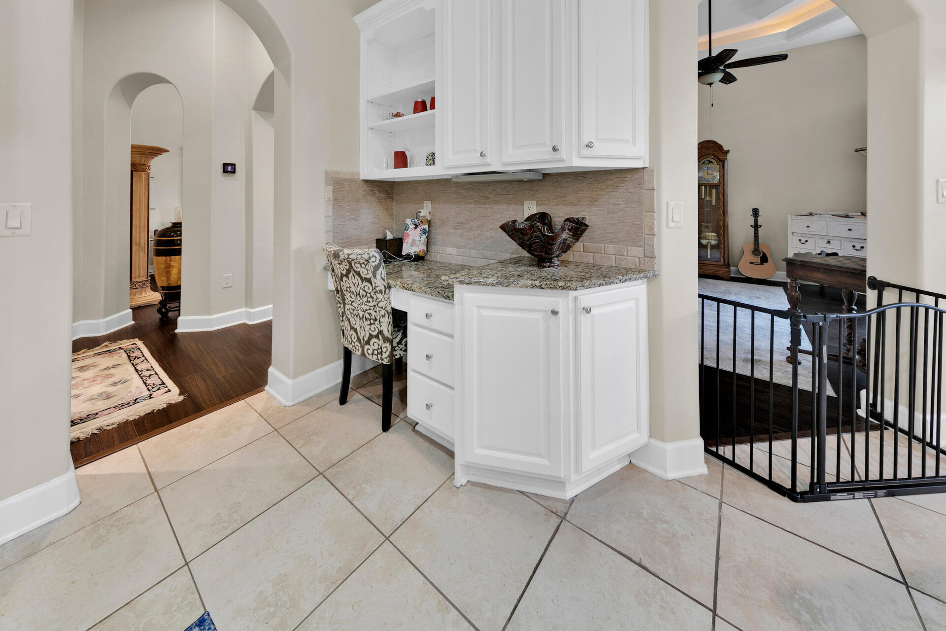 CHARDONNAY ESTATES - Residential