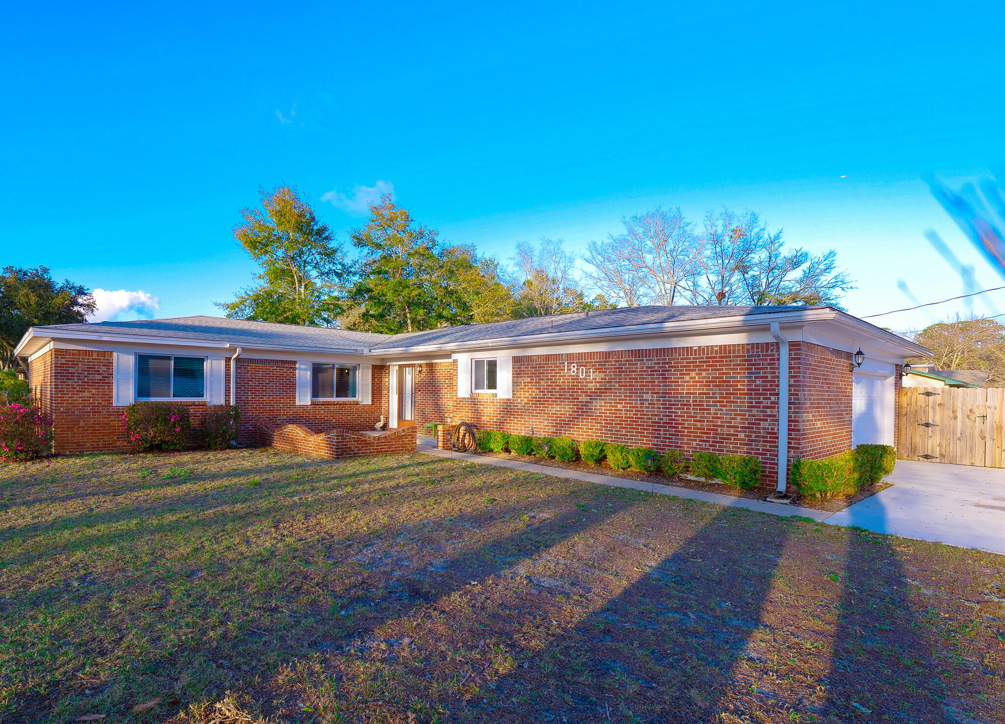 VALPARAISO PINECREST 6 - Residential