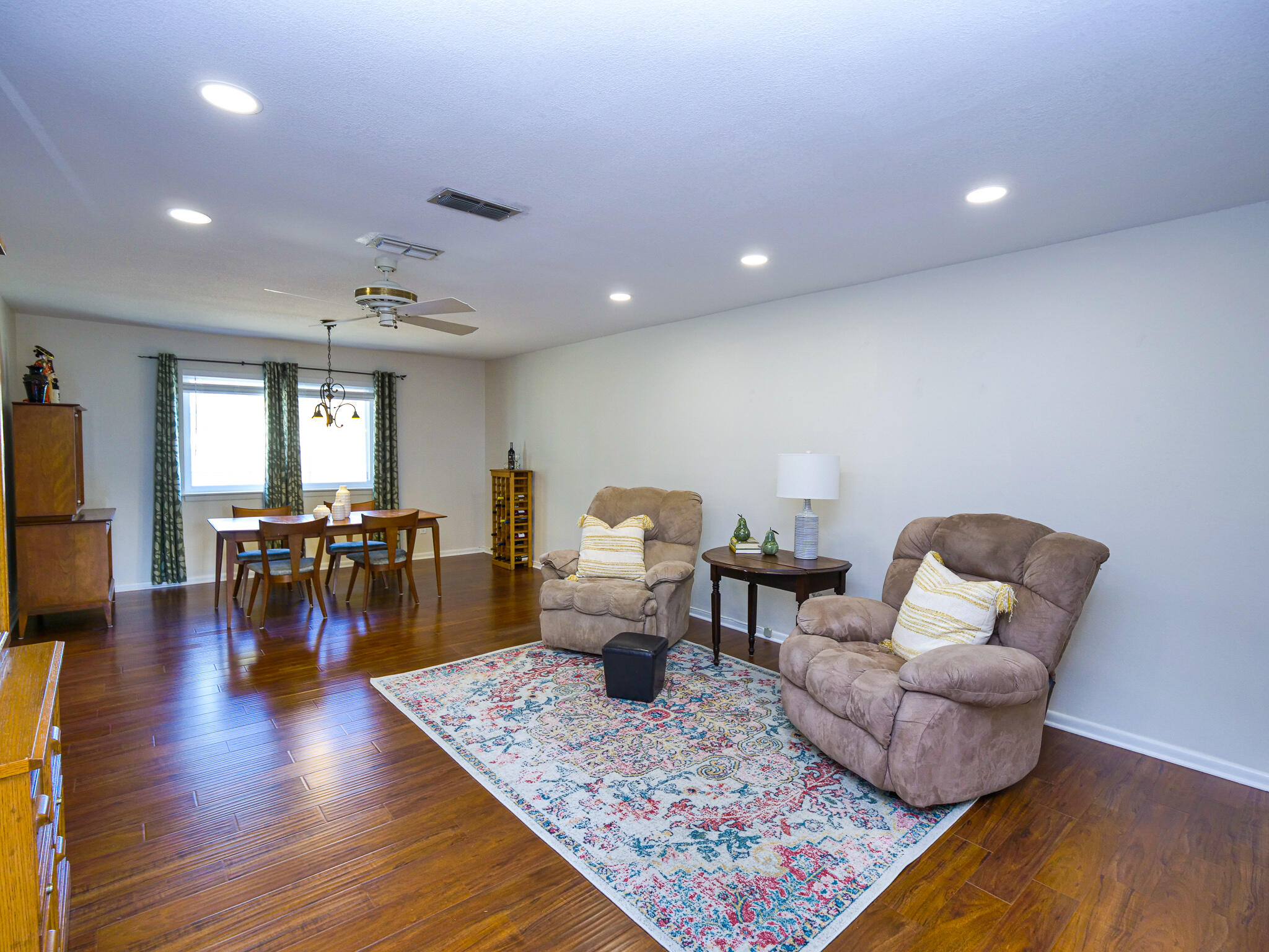 VALPARAISO PINECREST 6 - Residential