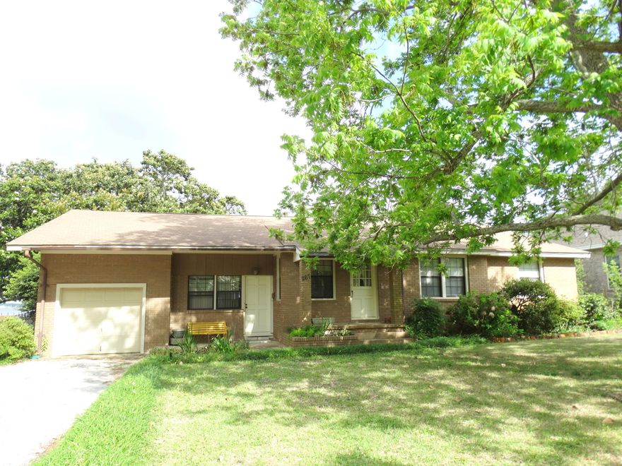 IT'S ALL ABOUT THE VIEW!! Panoramic views of Garnier's Bayou and Choctawhatchee Bay! Quaint four bedroom Florida cottage with lots of potential...Large beautiful lot with 85 feet of waterfront. Gorgeous huge Magnolia trees add Southern charm! Home is located in Flood Zone X. Flood insurance is currently $400 a year. The home also has a termite bond in place.