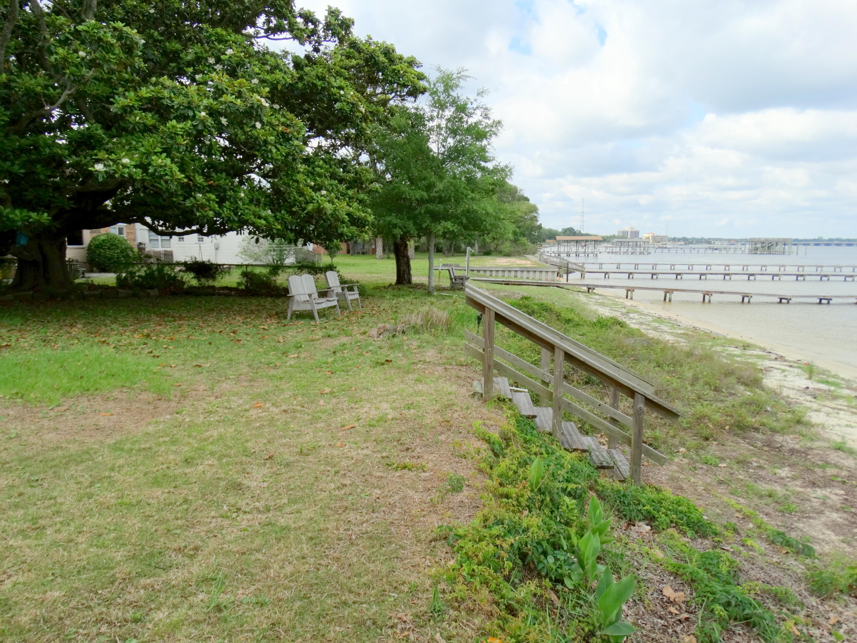 GARNIERS BEACH - Residential