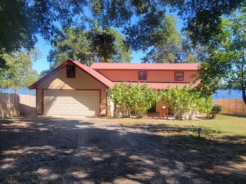 Photo of 227 Holland Road, DeFuniak Springs, FL 32433 (MLS # 988338)