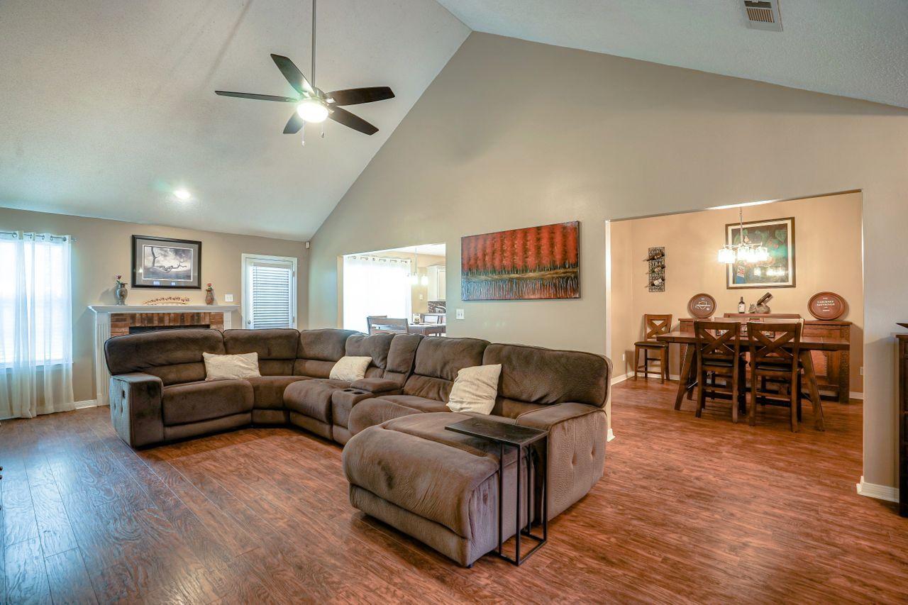 COUNTRYVIEW ESTATES 4TH ADDN PH 3 - Residential