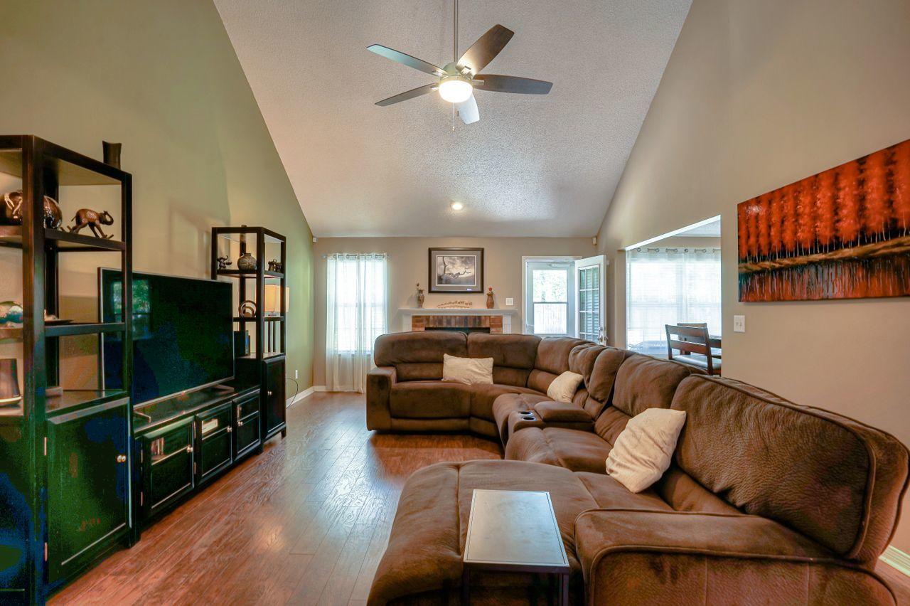 COUNTRYVIEW ESTATES 4TH ADDN PH 3 - Residential